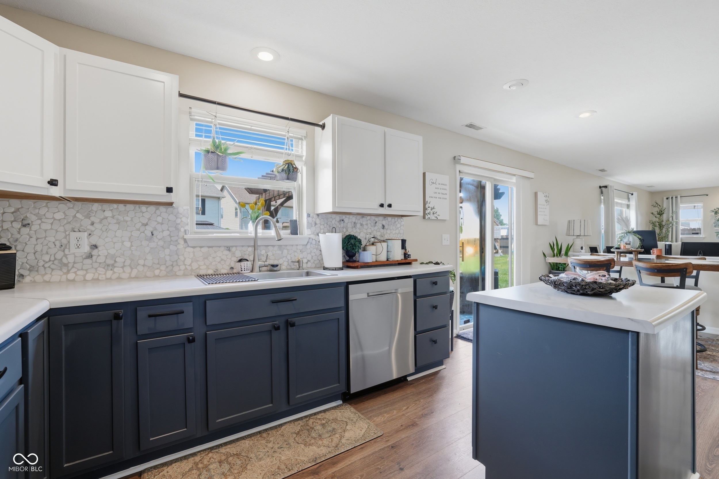 2536 Lorentson Court