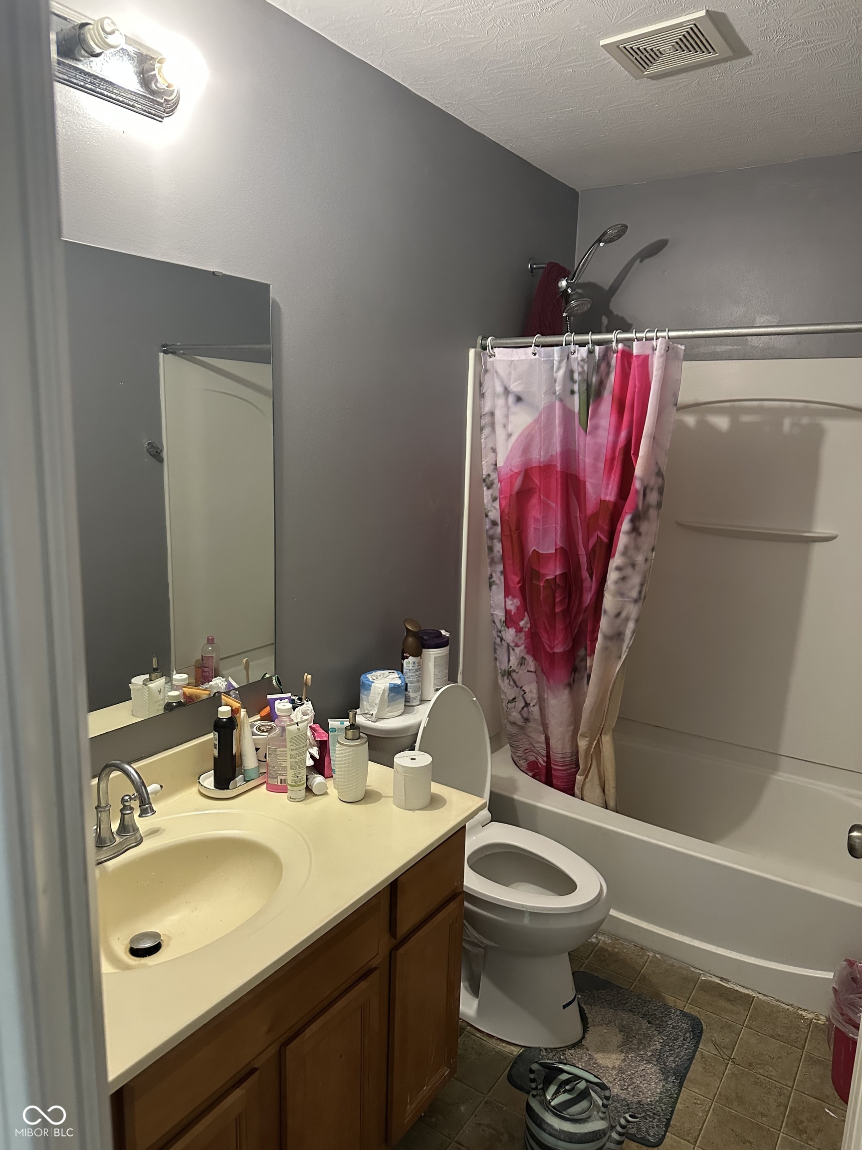 2560 Cabin Hill Road