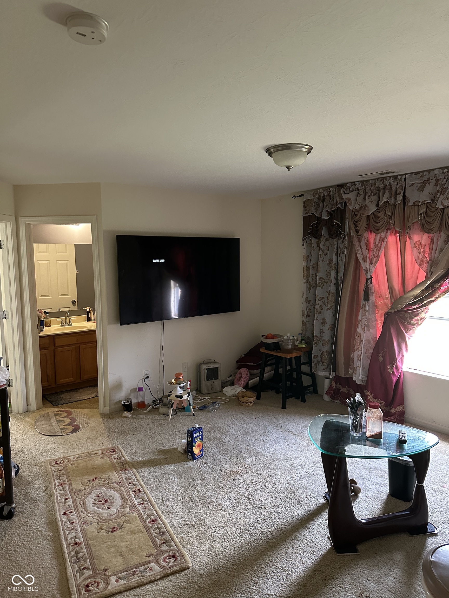 2560 Cabin Hill Road