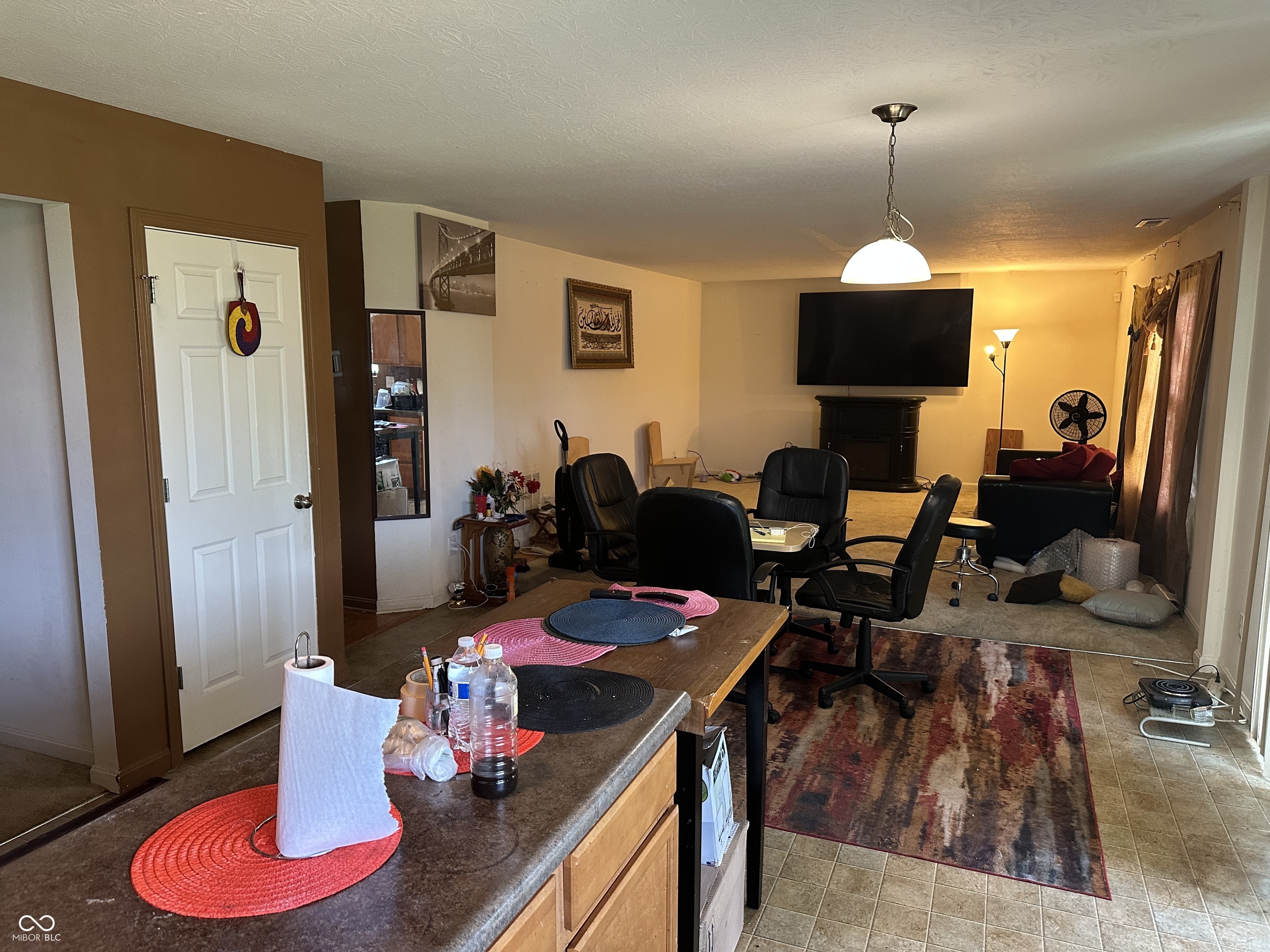 2560 Cabin Hill Road