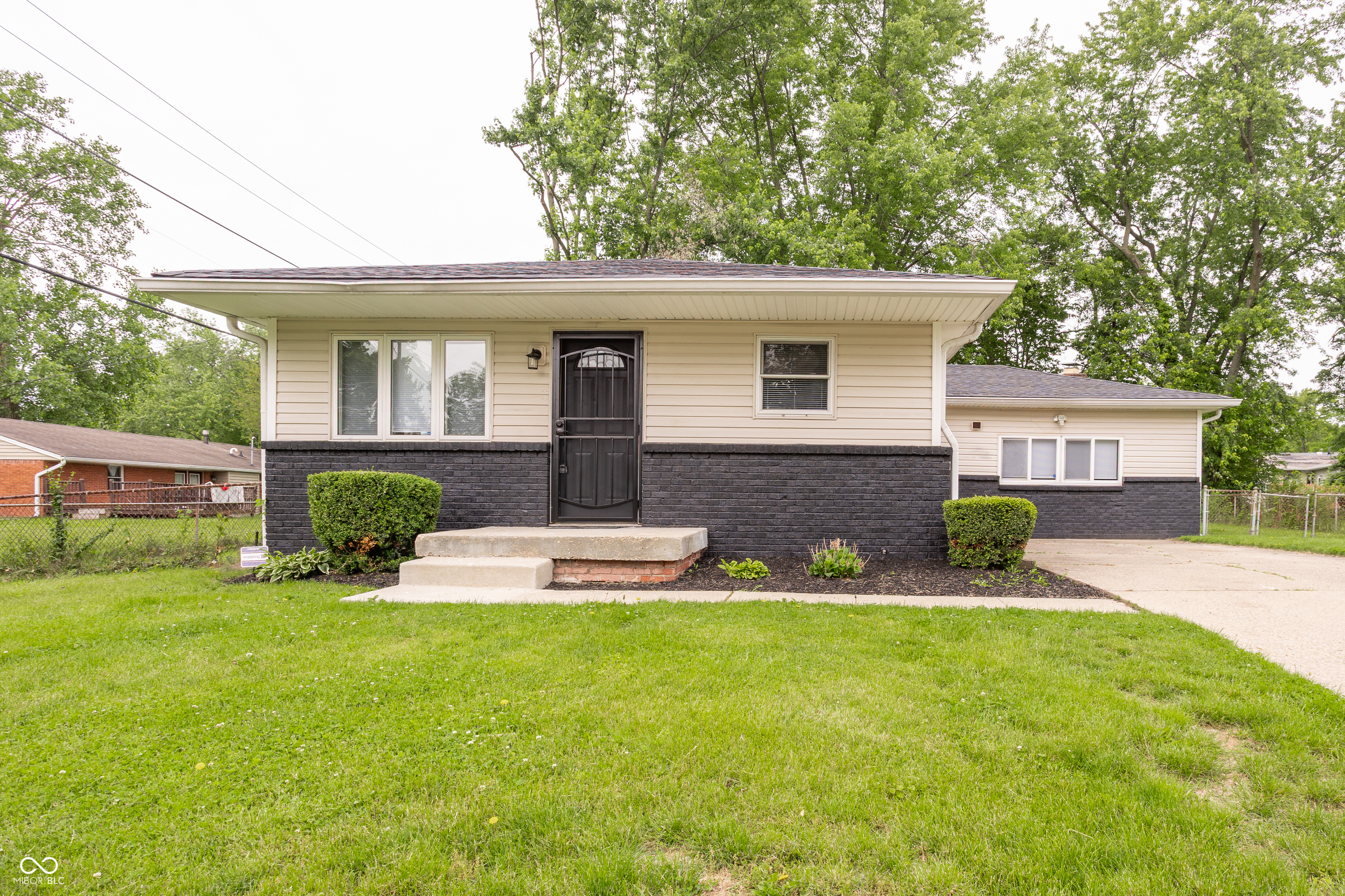 2248 Dupont Court