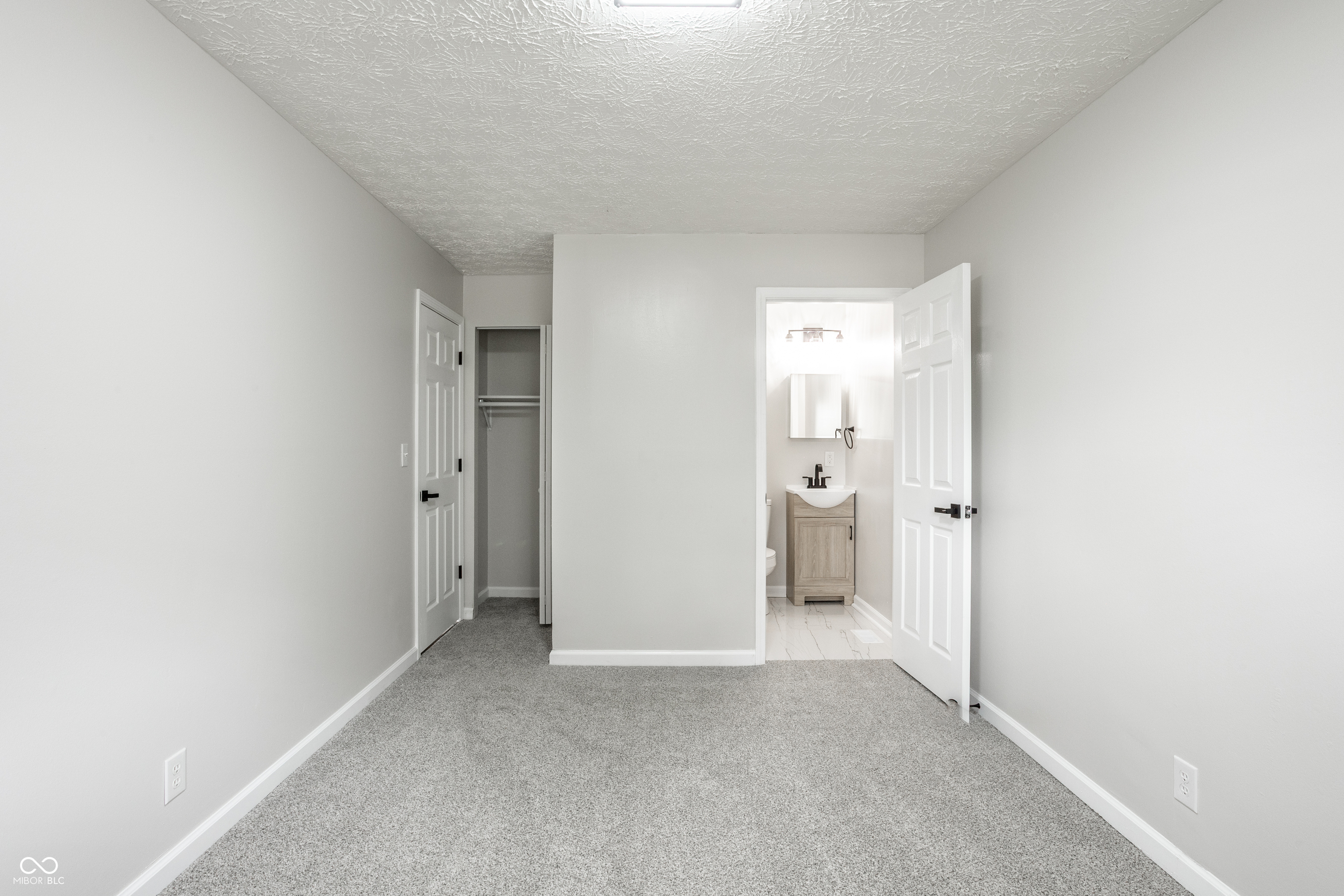 2248 Dupont Court