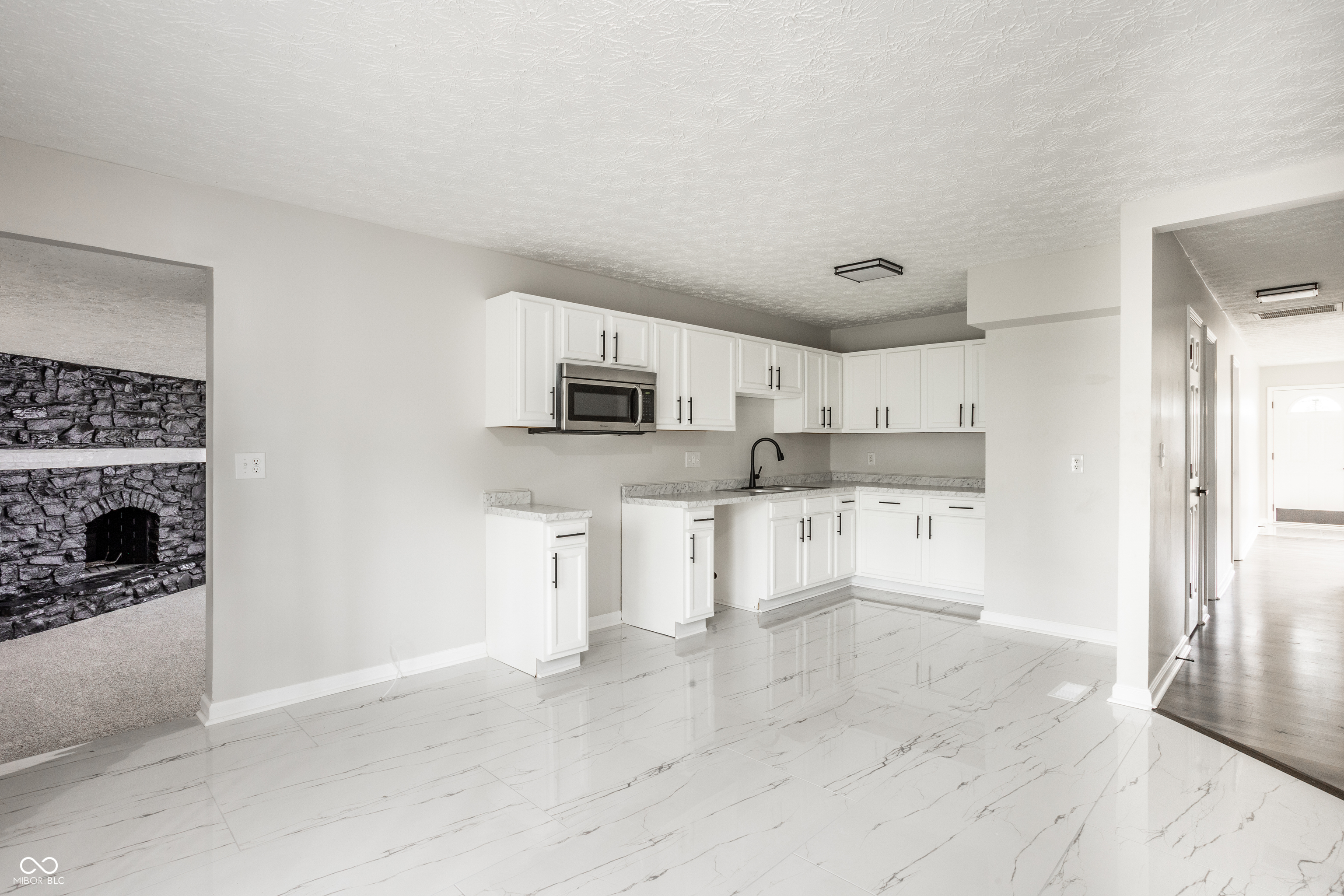2248 Dupont Court