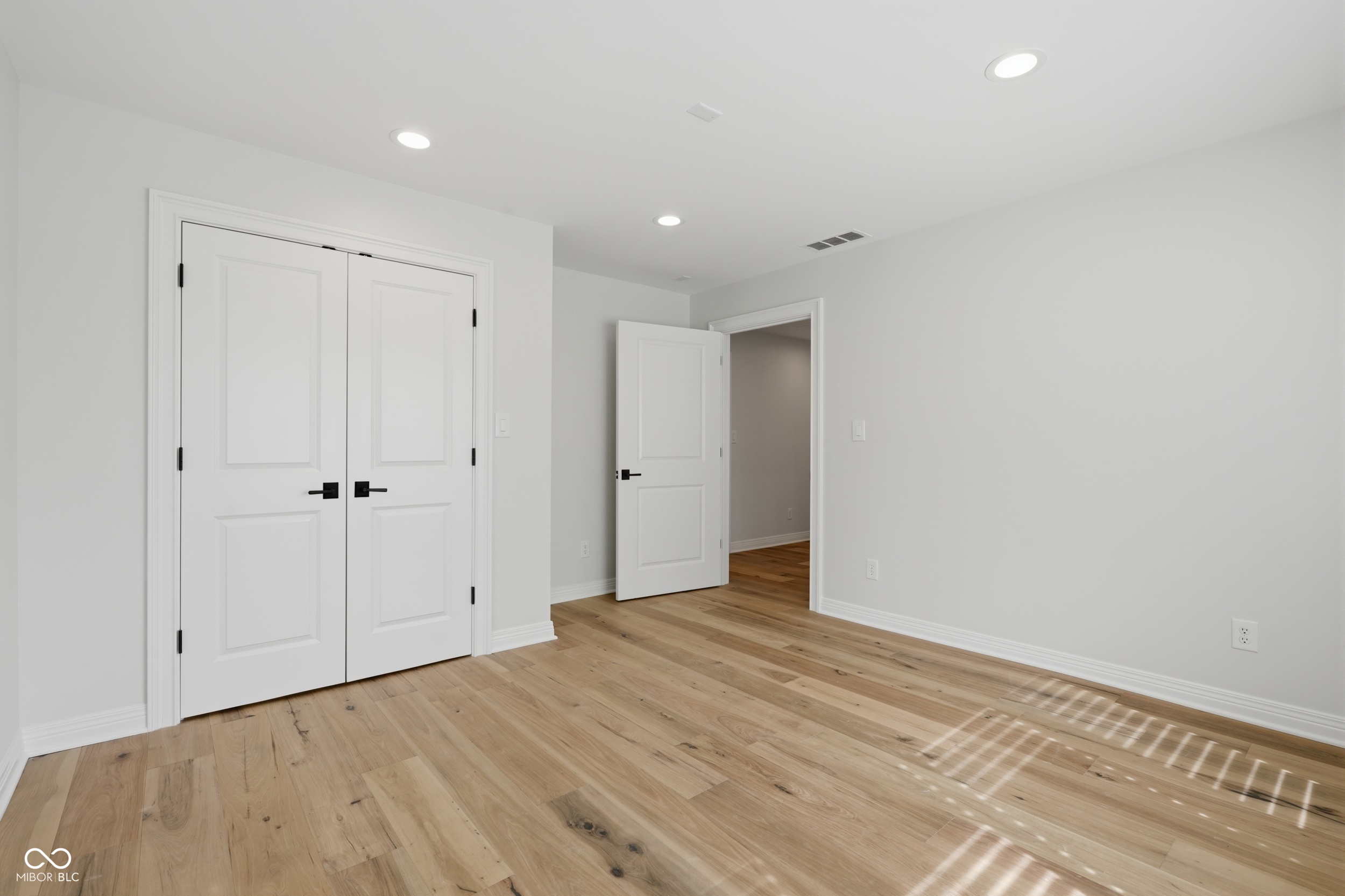 3777 Bay Road North Drive