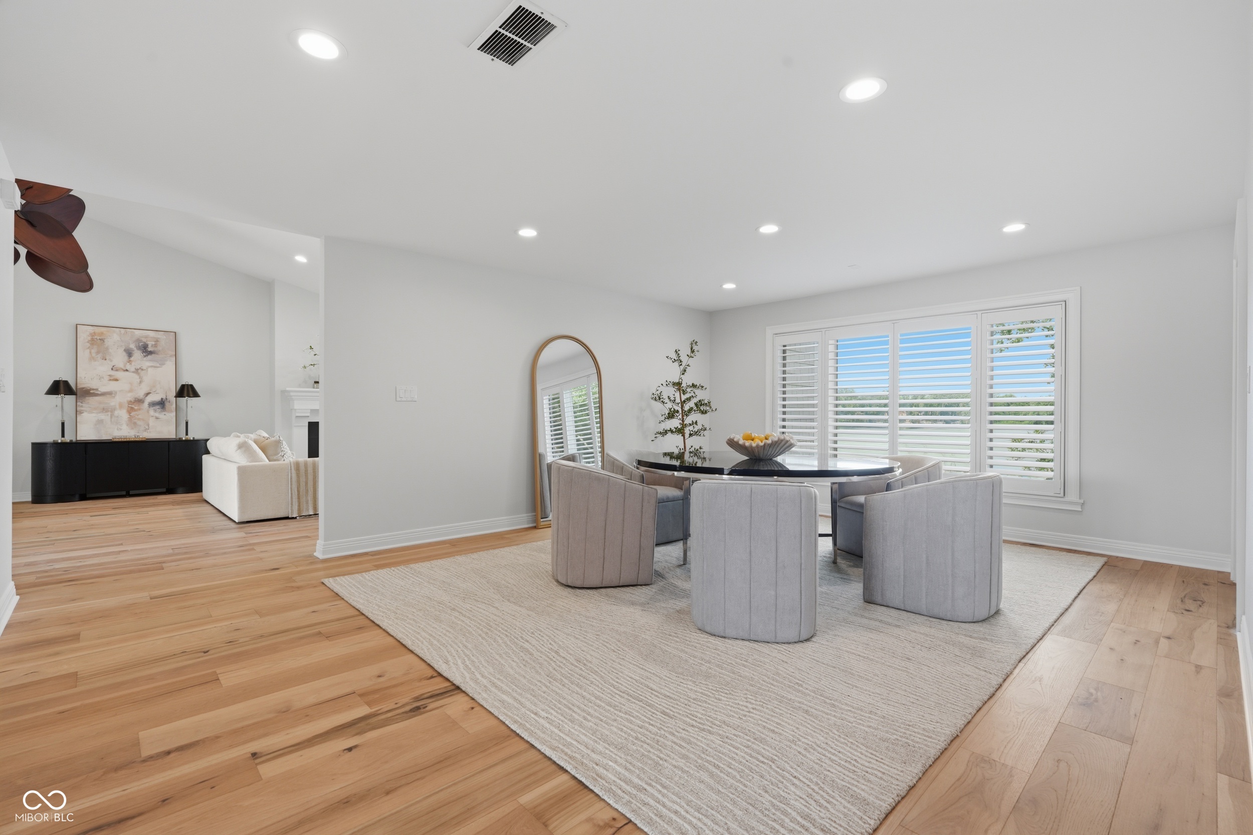 3777 Bay Road North Drive