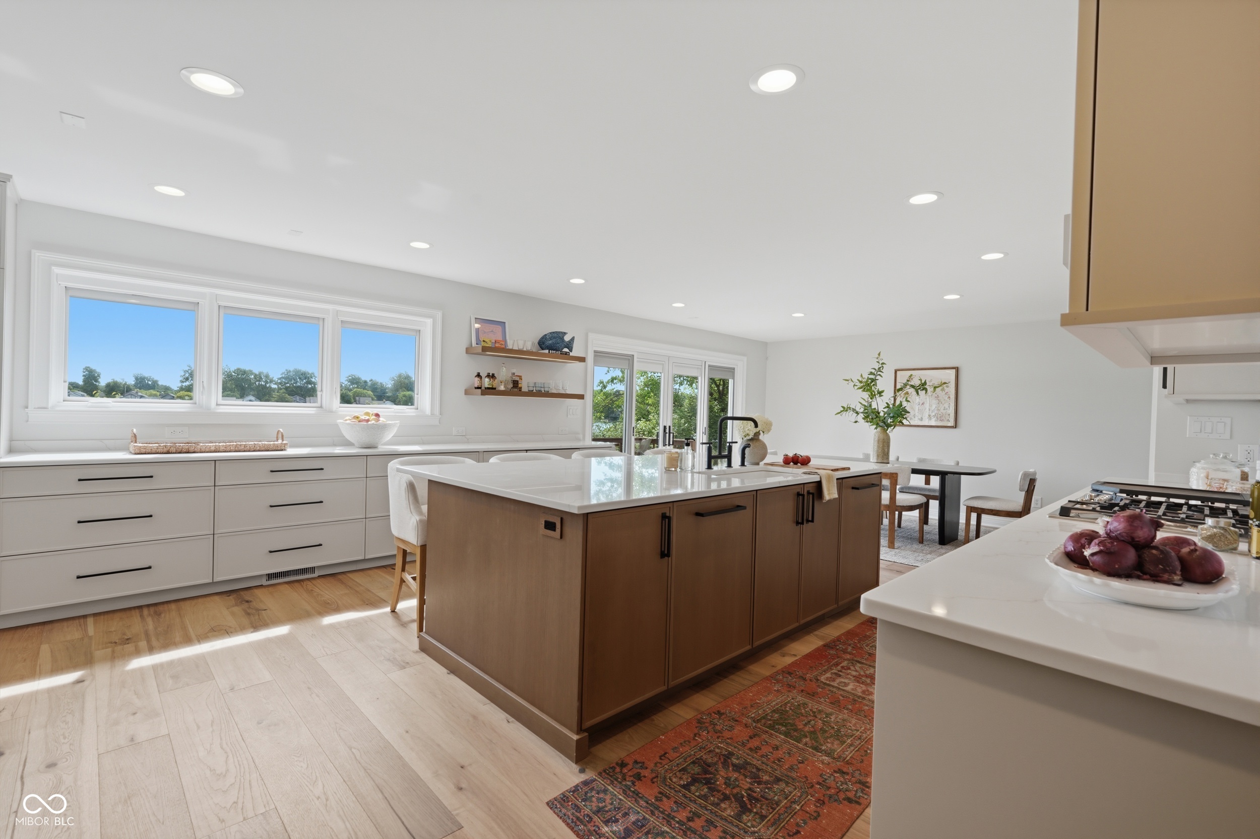 3777 Bay Road North Drive