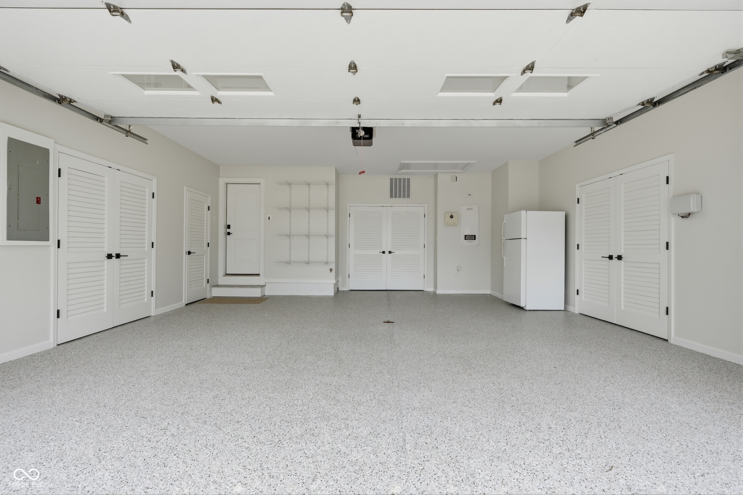 3777 Bay Road North Drive