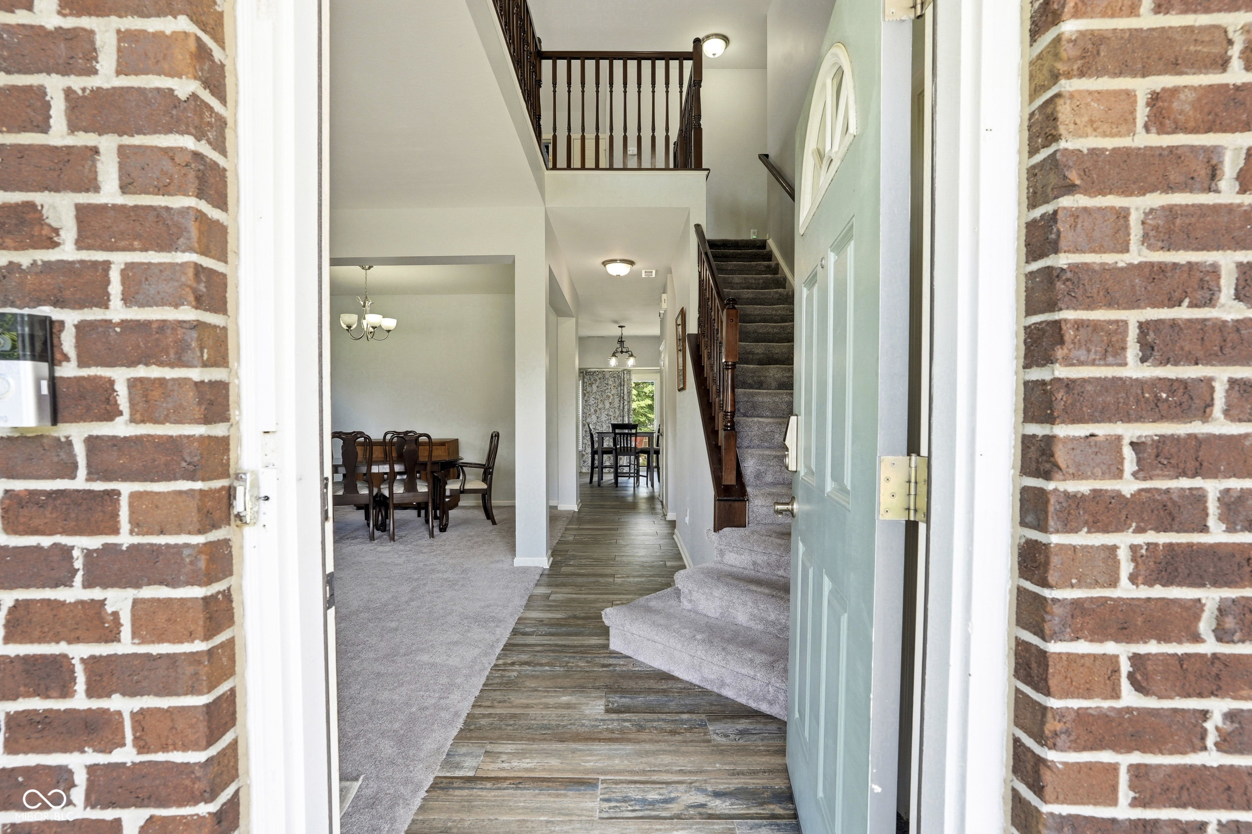 2501 Autumn Road