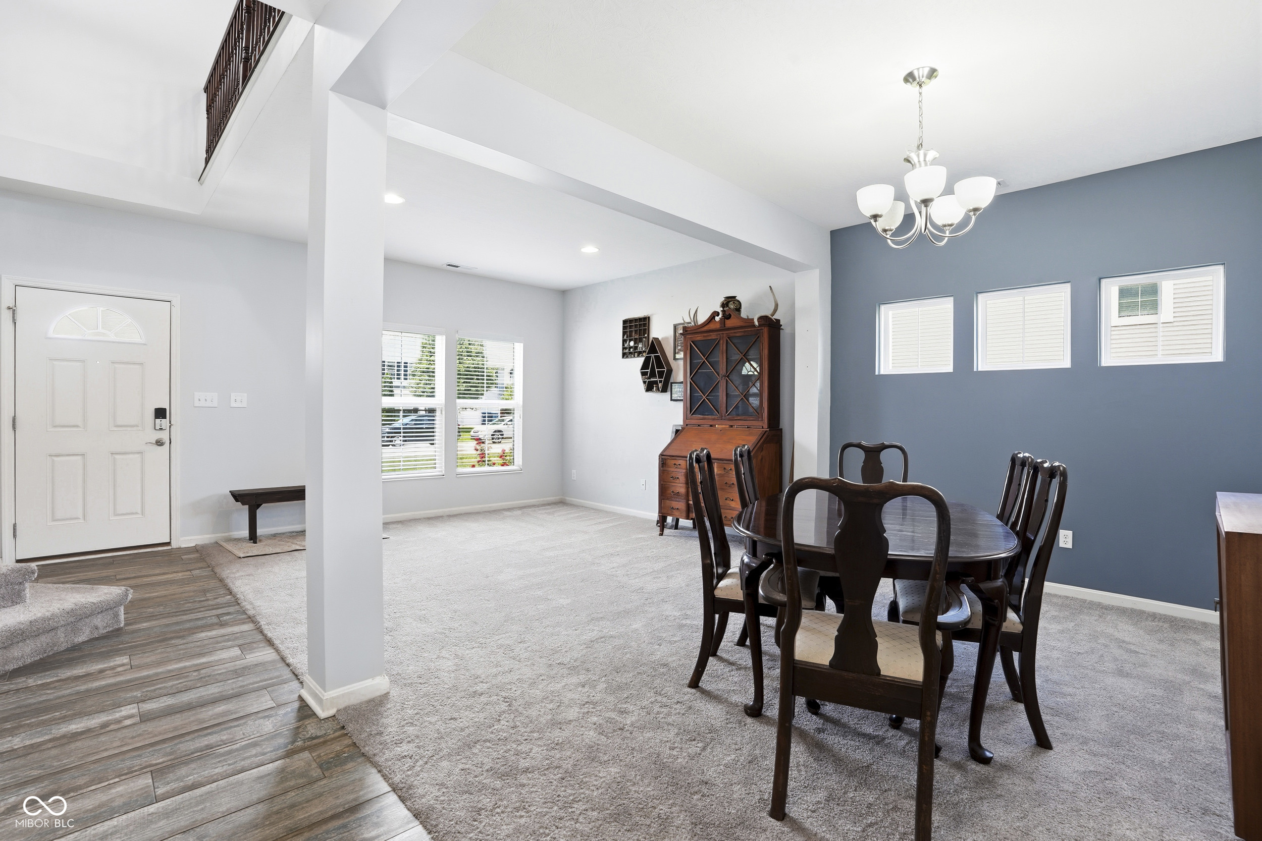 2501 Autumn Road