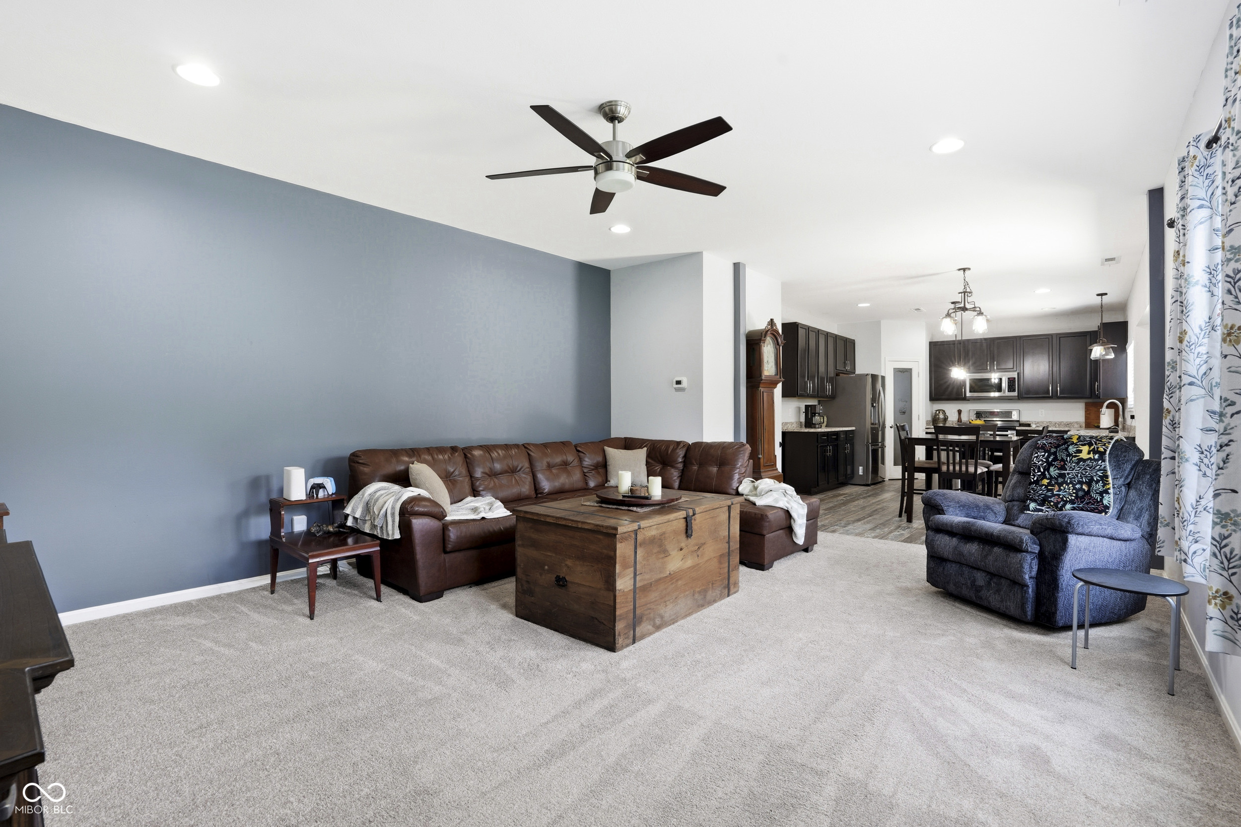 2501 Autumn Road