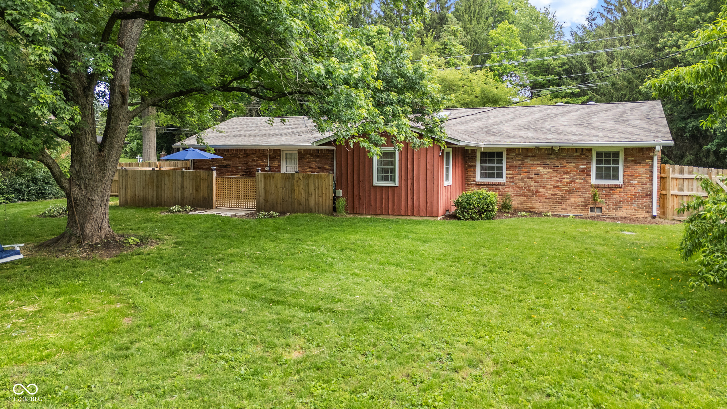 2515 E 99th Street