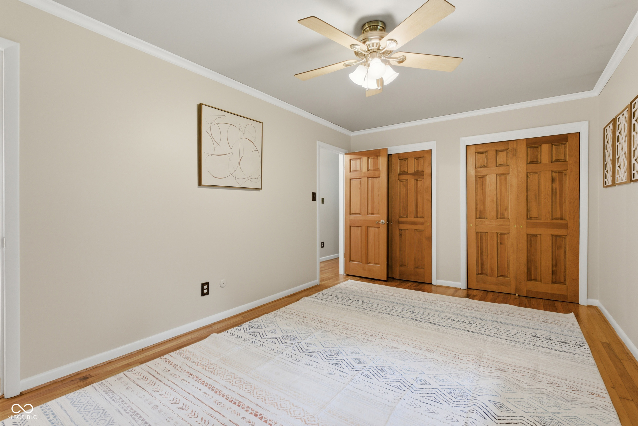 2515 E 99th Street