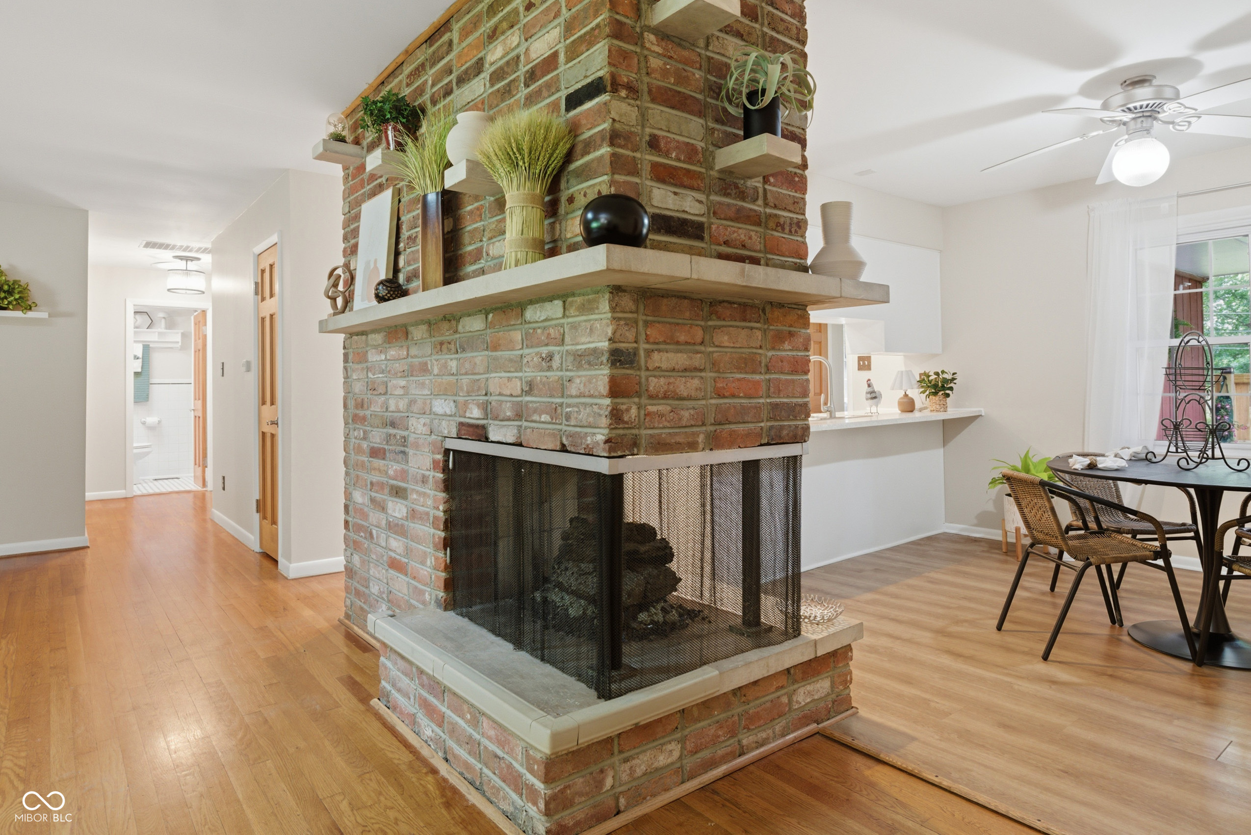 2515 E 99th Street