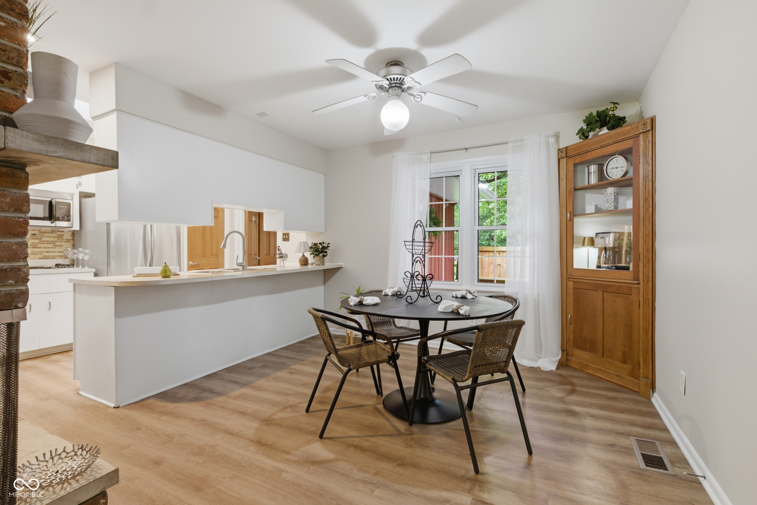 2515 E 99th Street