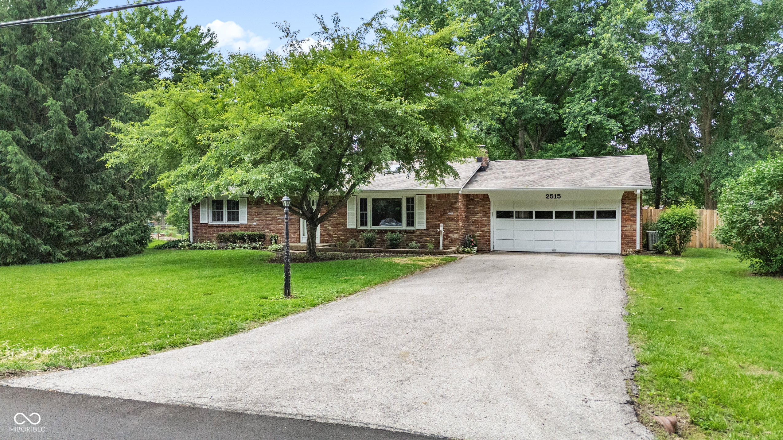 2515 E 99th Street