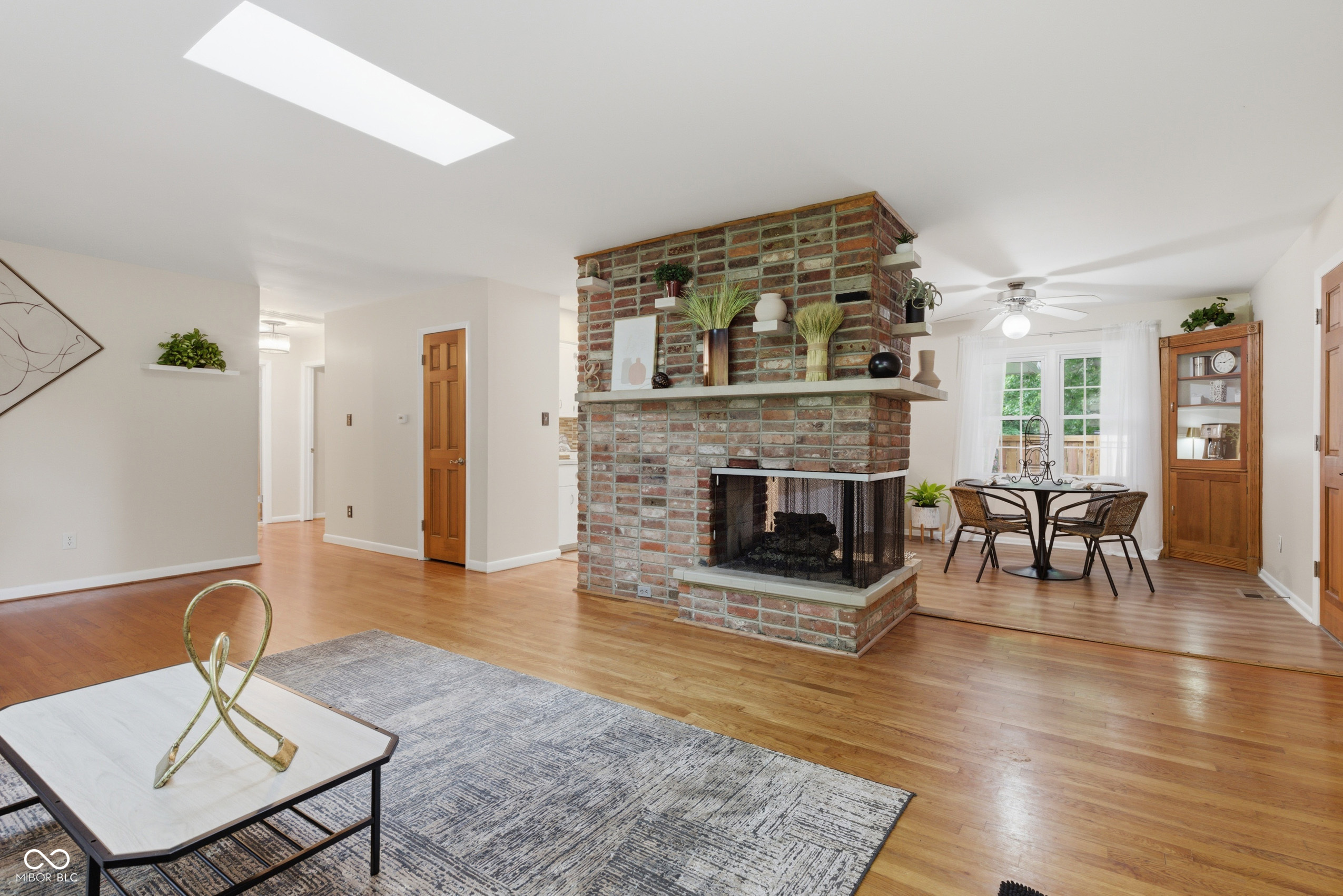 2515 E 99th Street