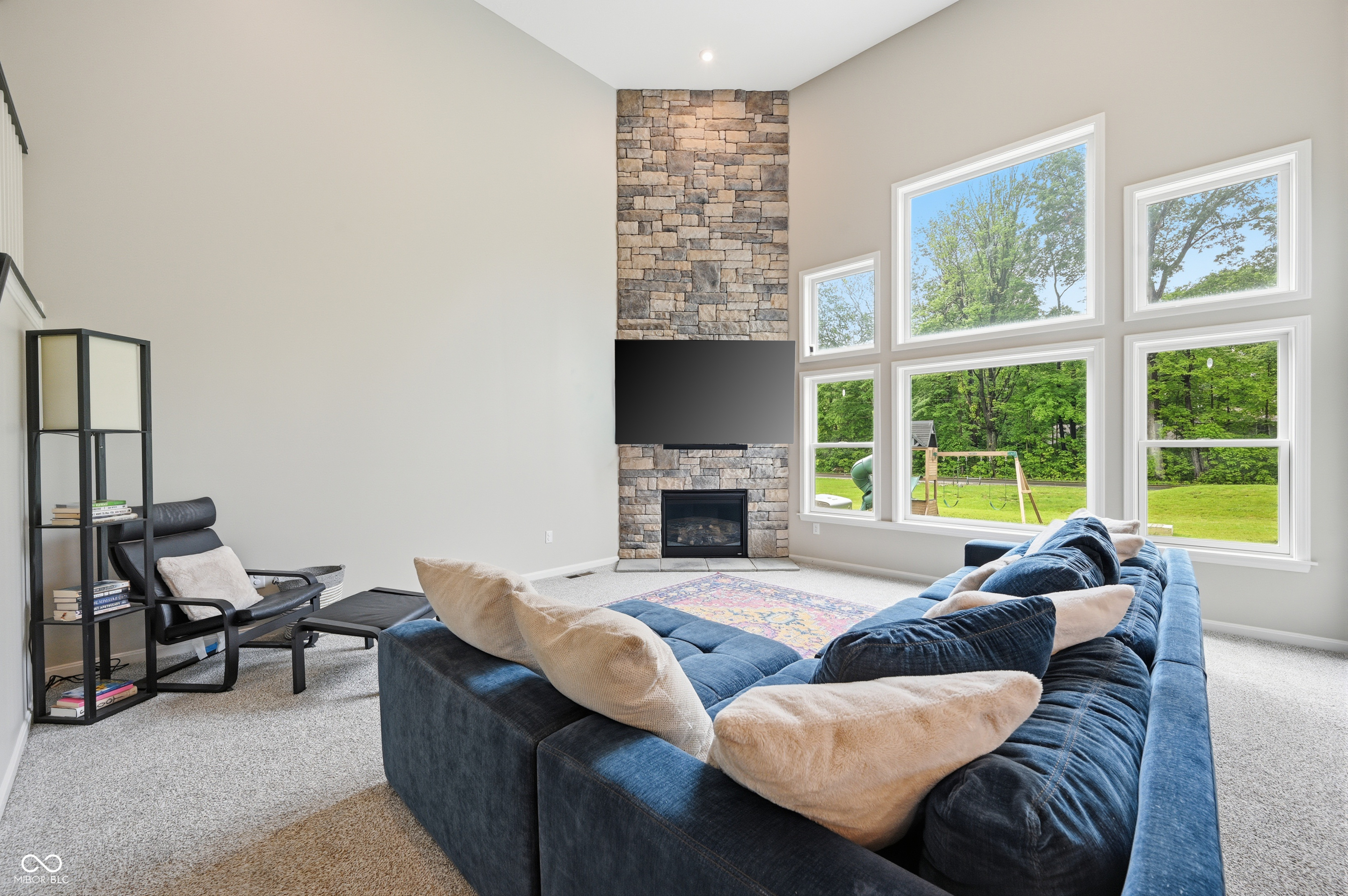 227 Oakhurst Way