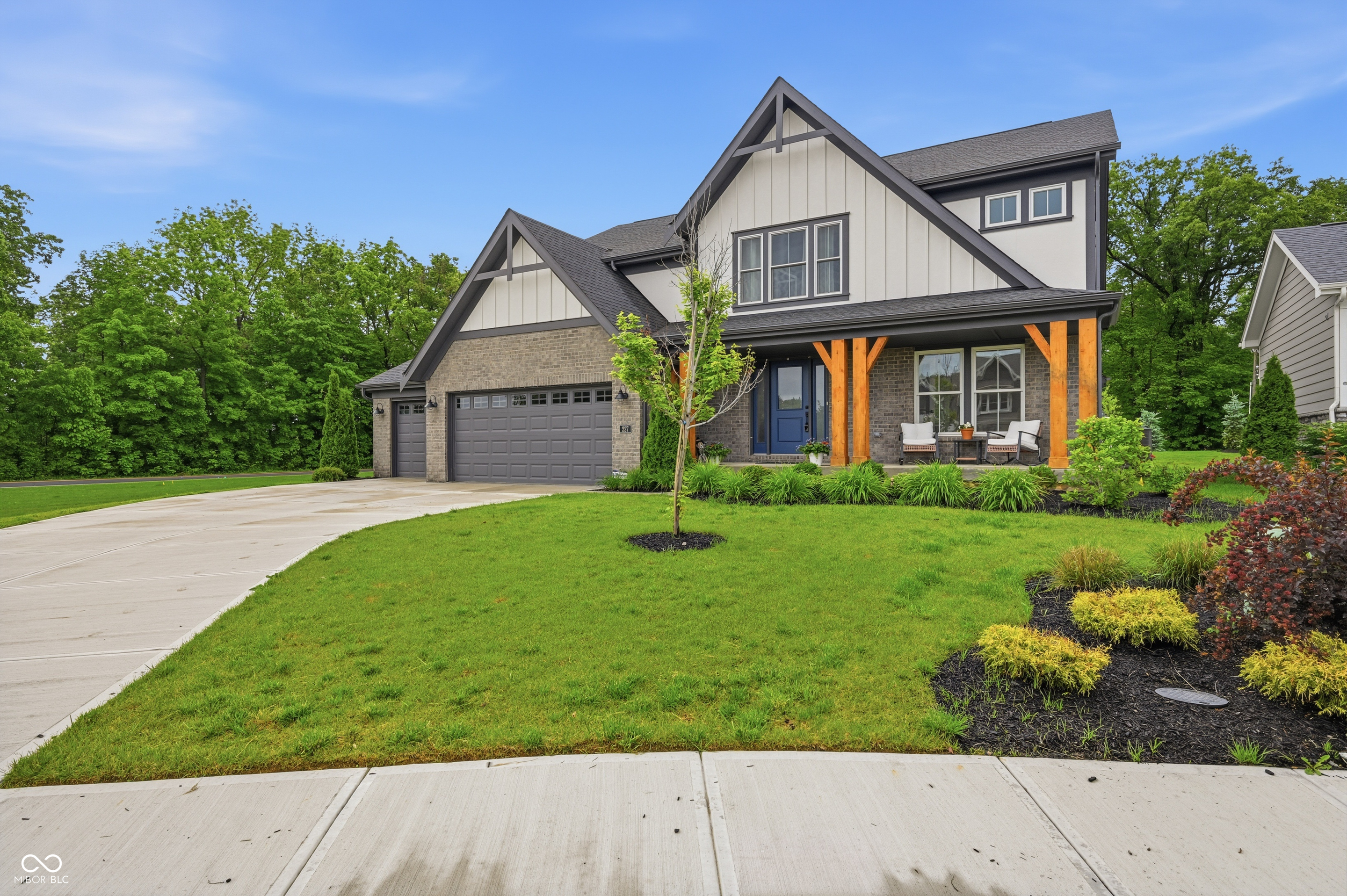 227 Oakhurst Way