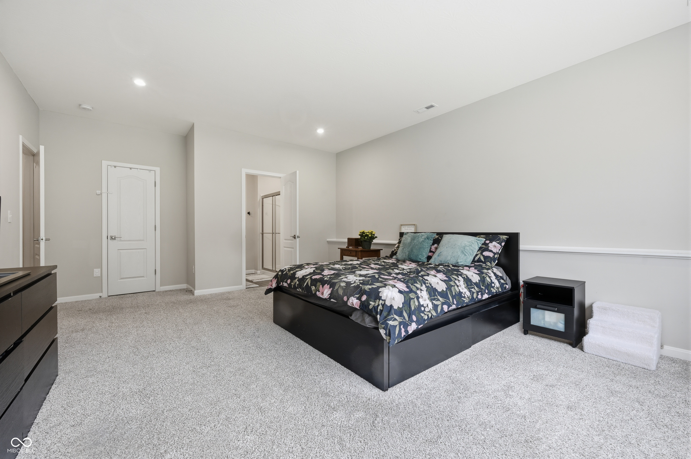 227 Oakhurst Way