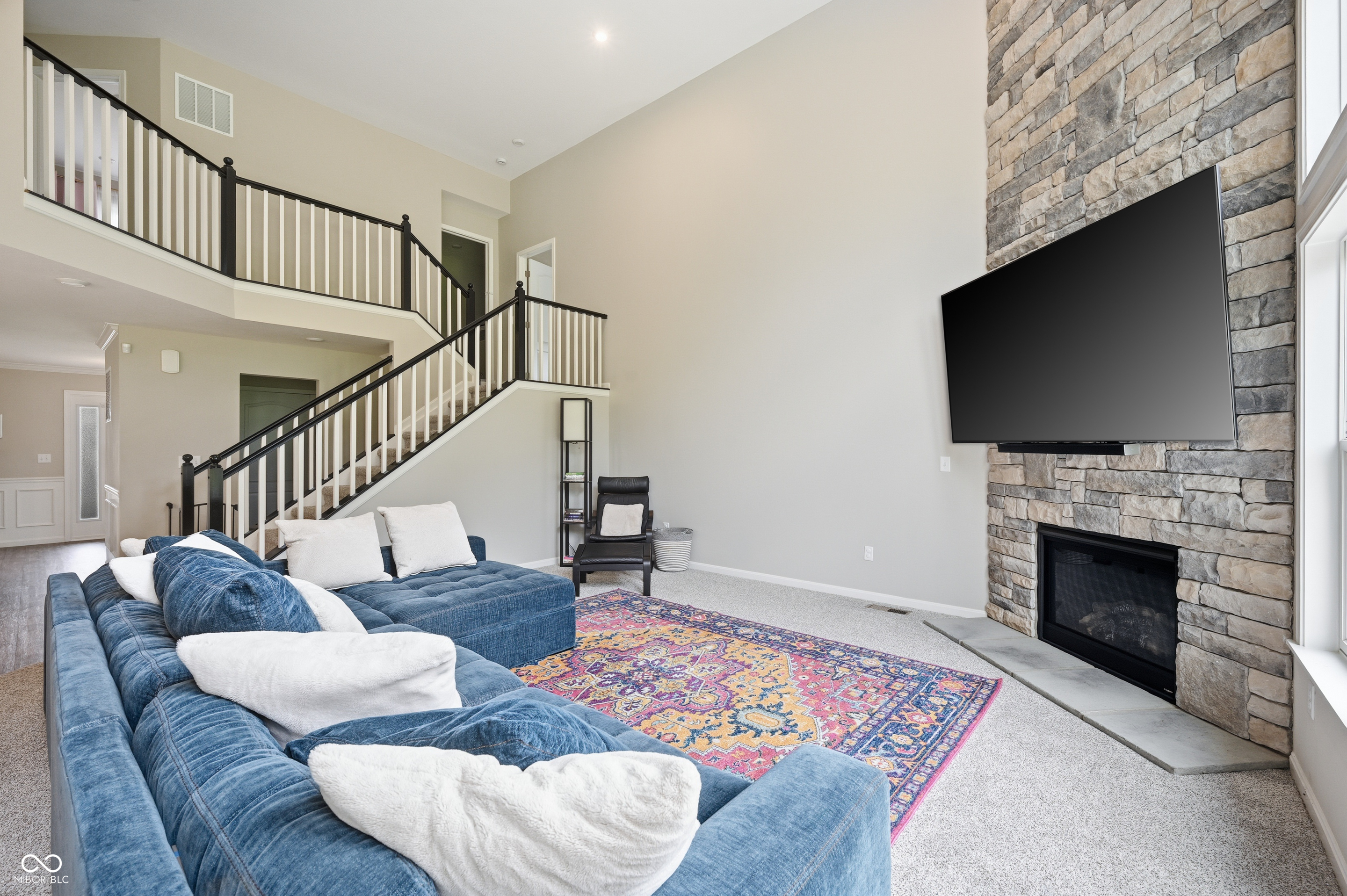 227 Oakhurst Way