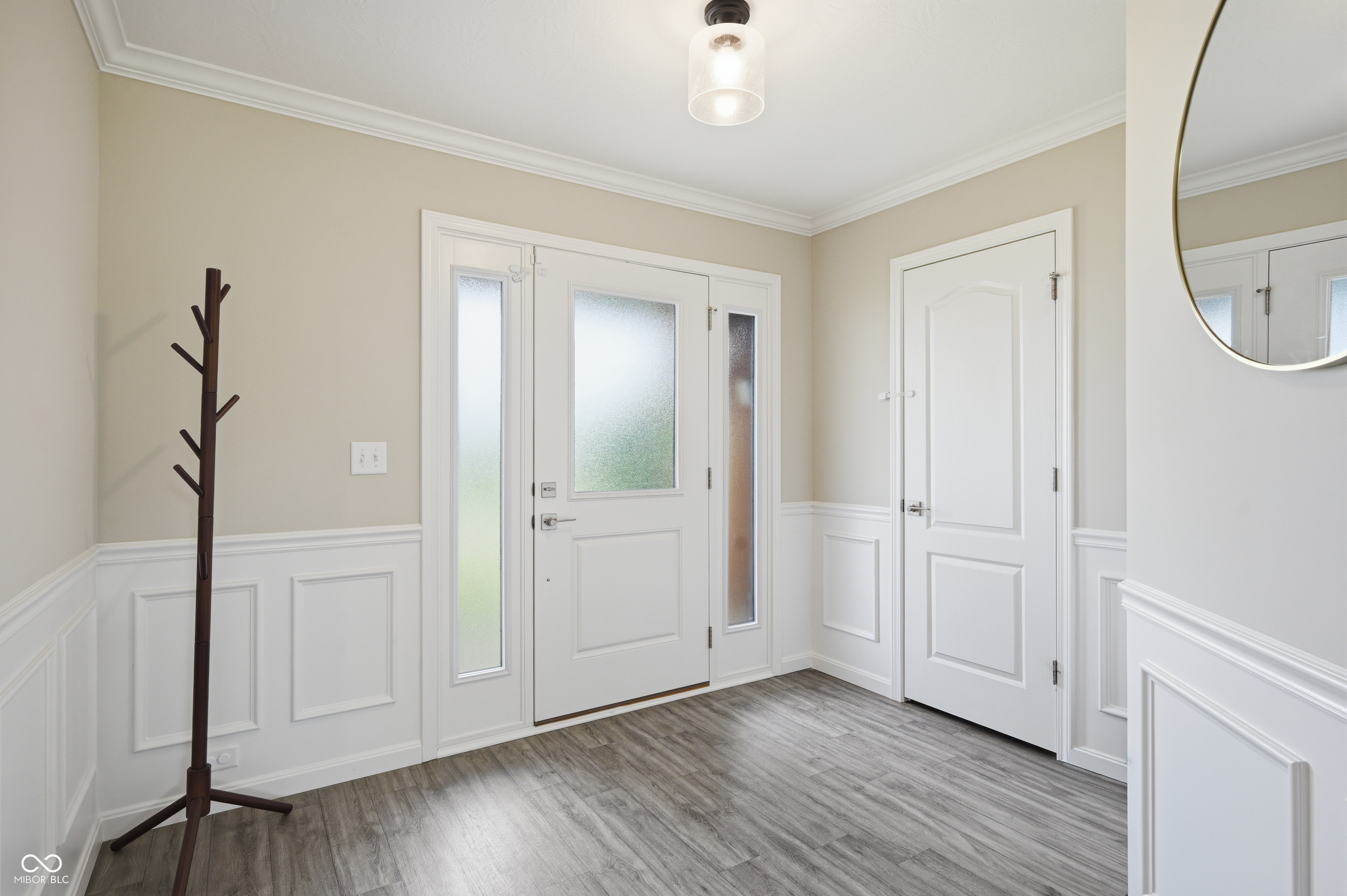 227 Oakhurst Way