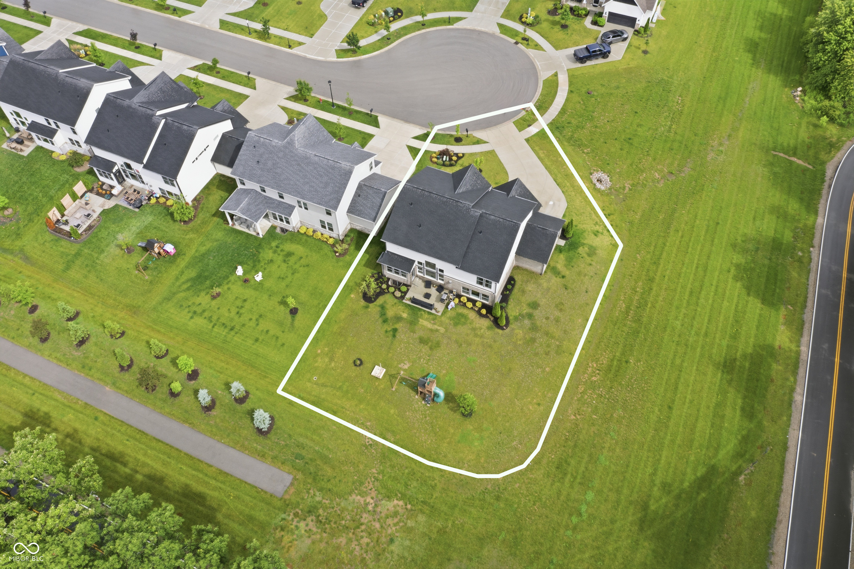 227 Oakhurst Way