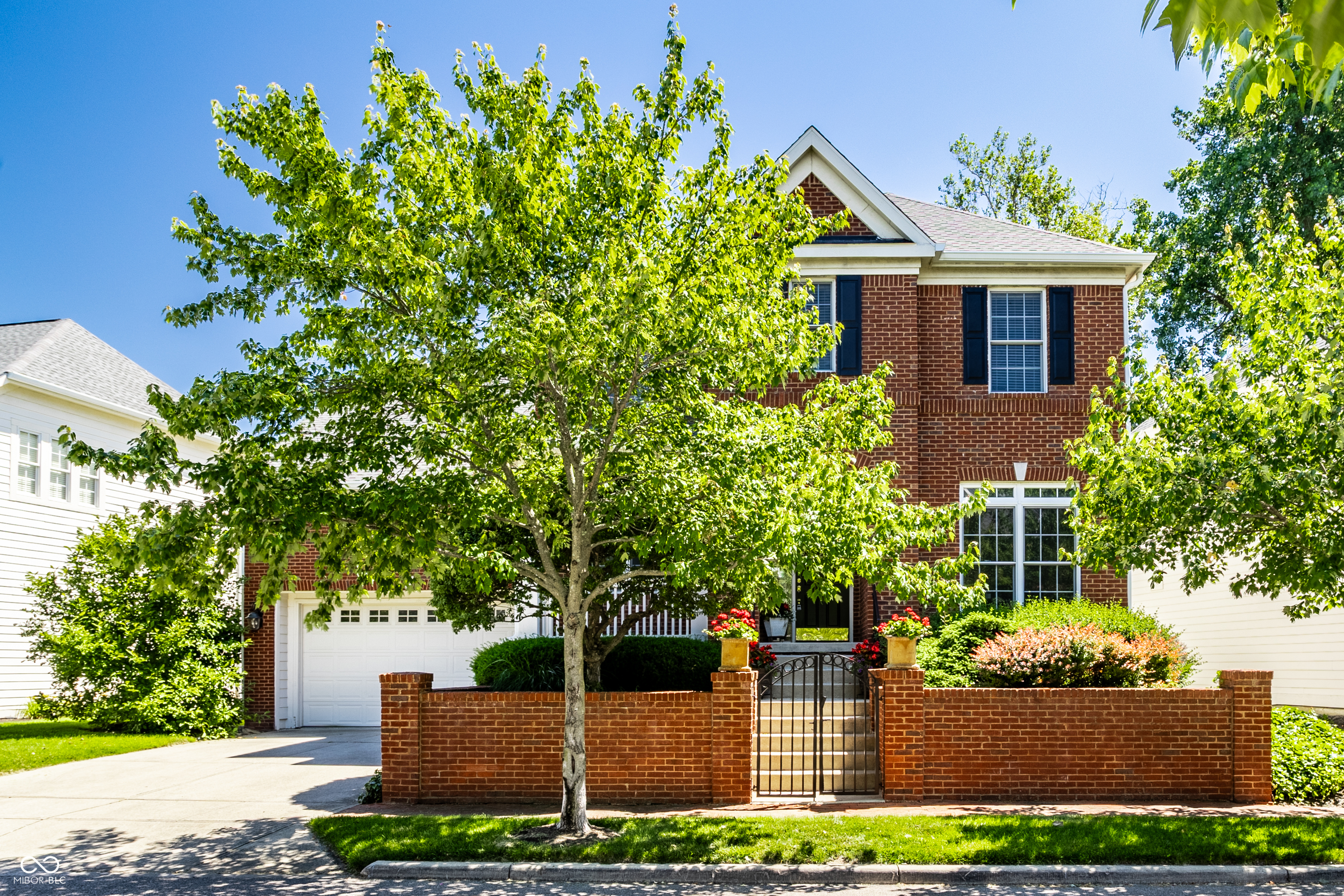 8071 Hopkins Lane