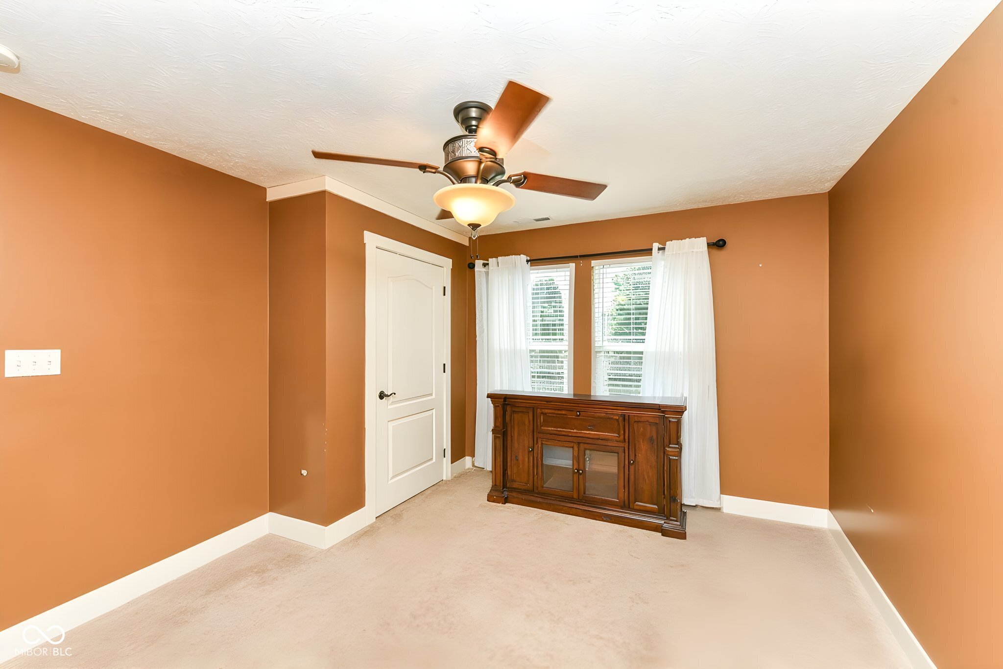 15770 Chapel Park Drive E