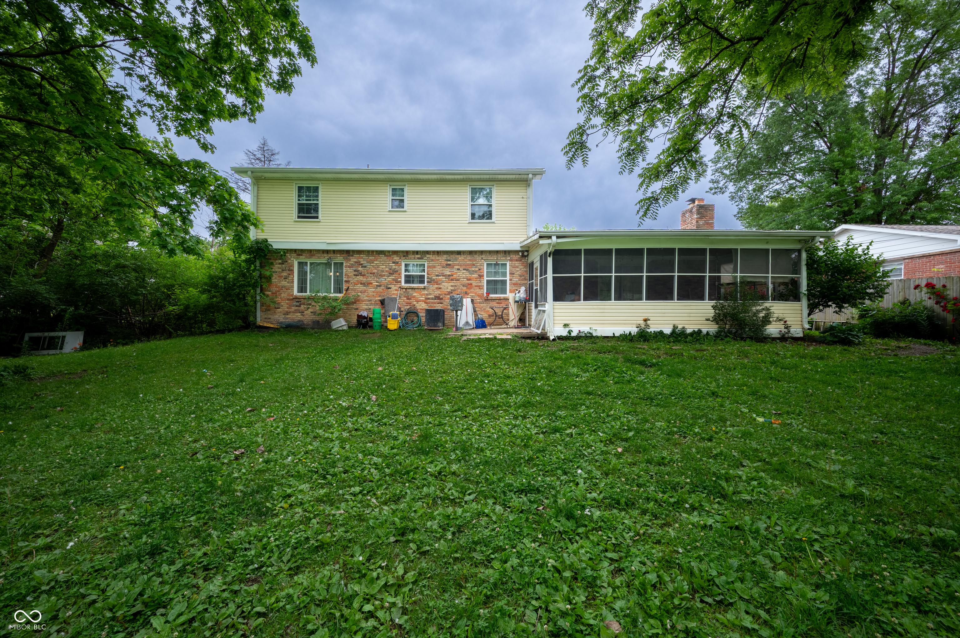 5913 Winston Drive