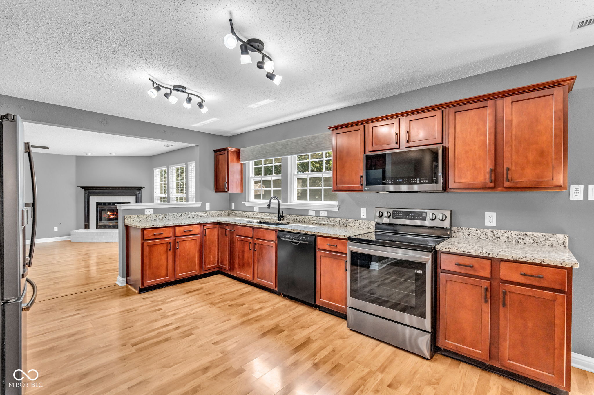 10413 Corning Way
