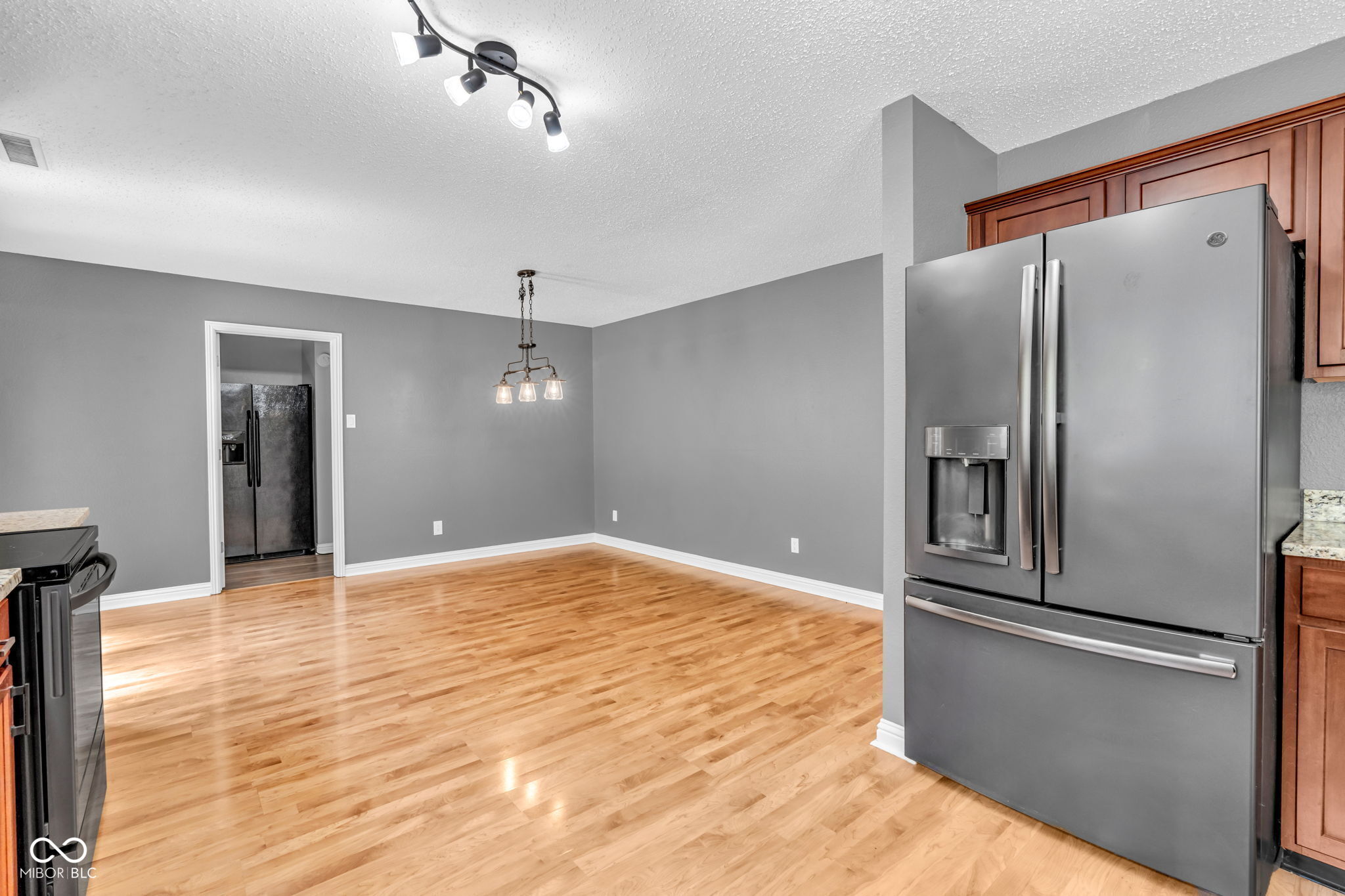 10413 Corning Way