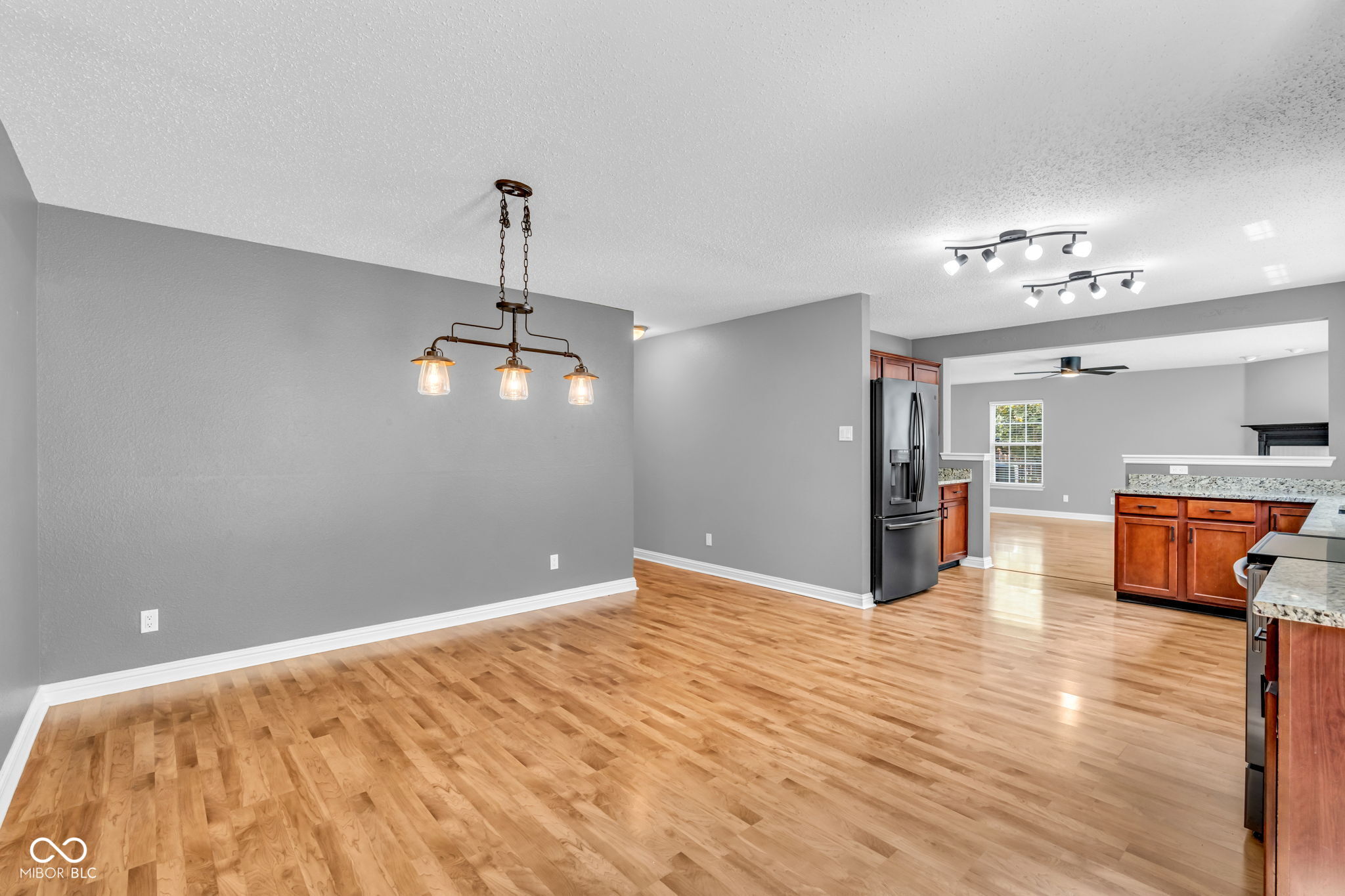 10413 Corning Way