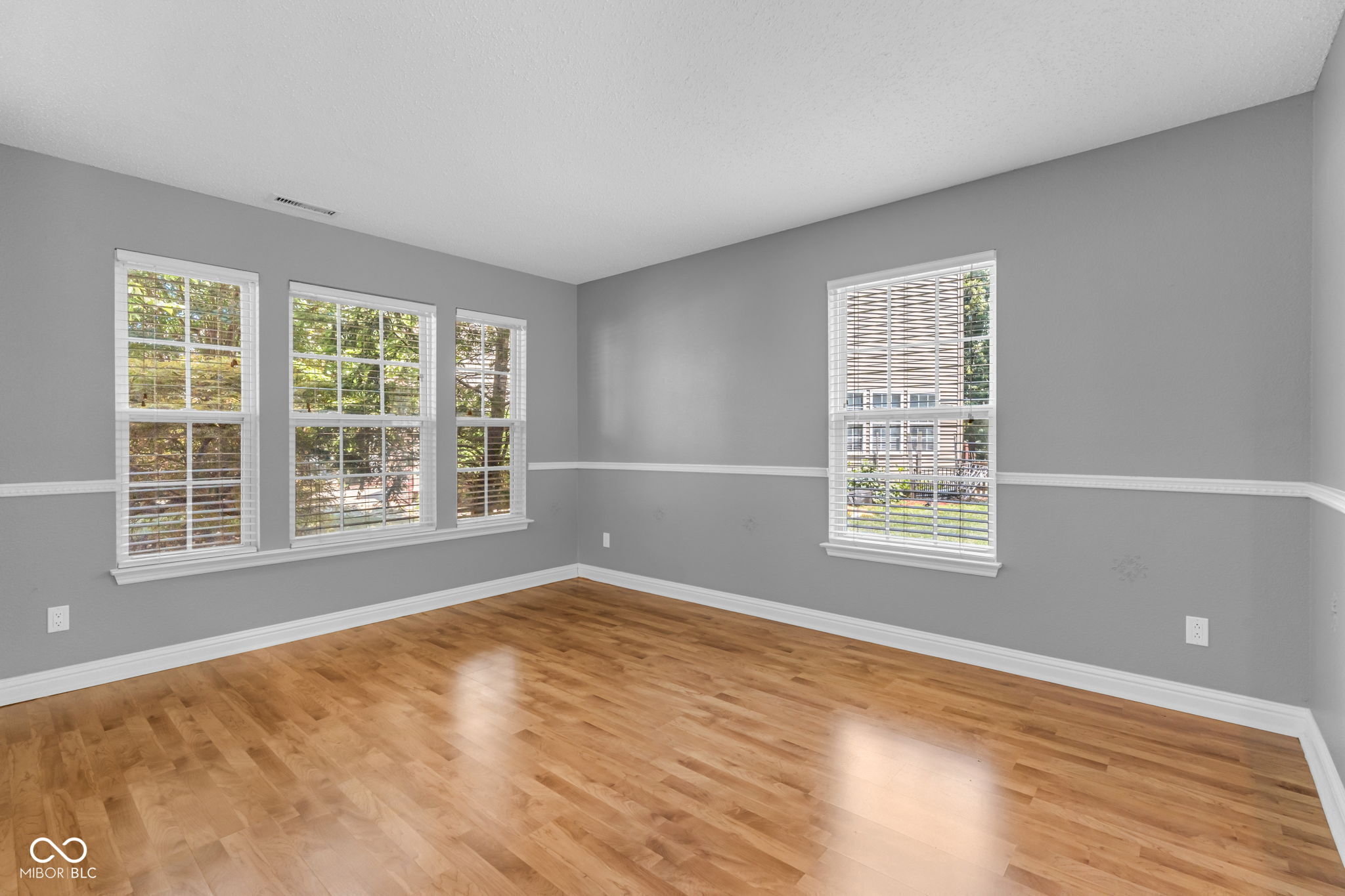 10413 Corning Way