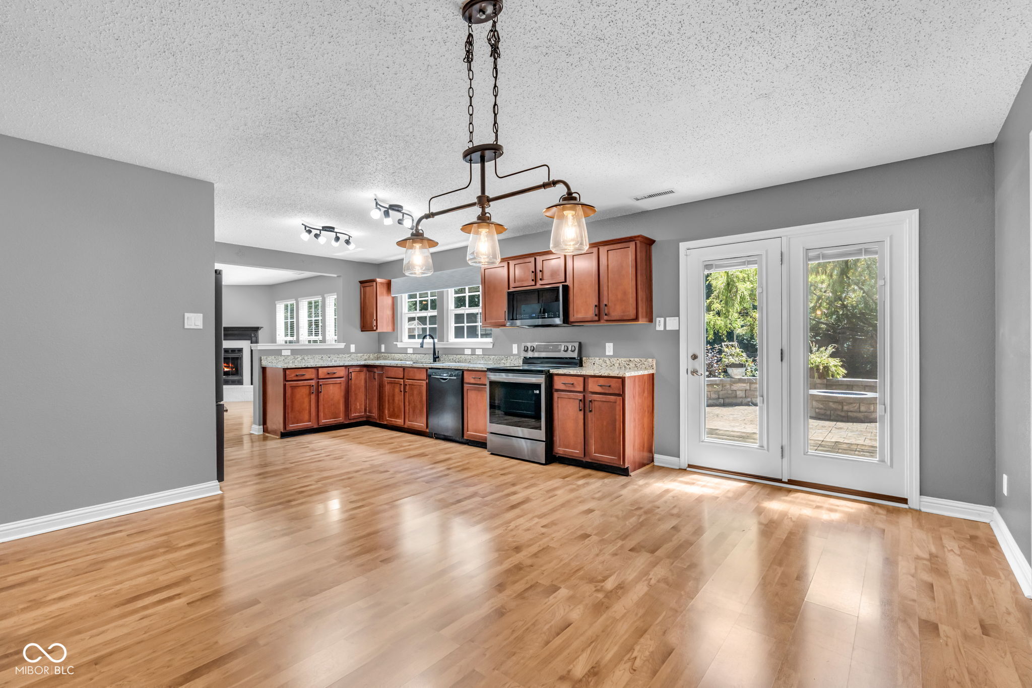 10413 Corning Way