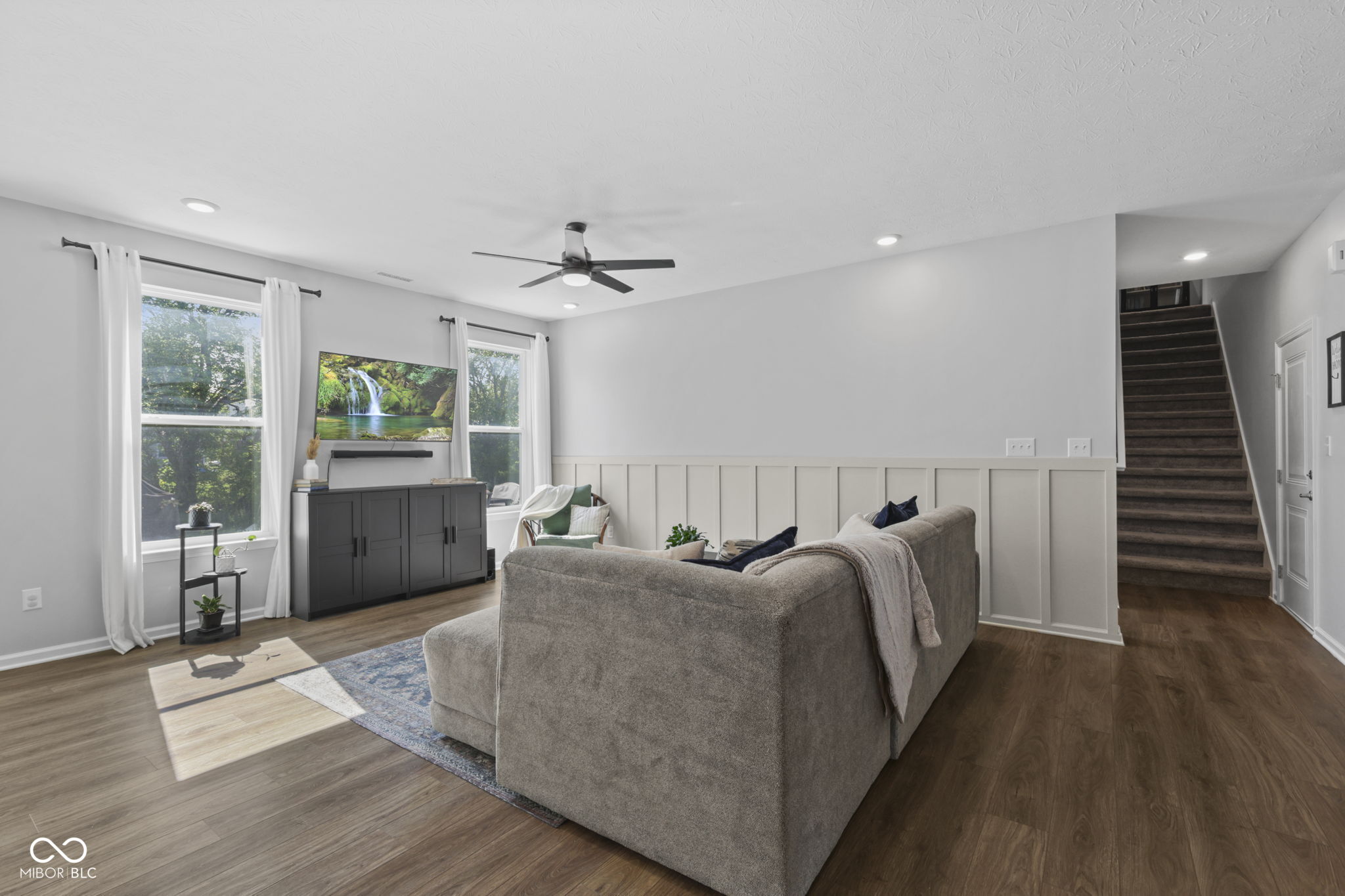 8376 Hulton Road