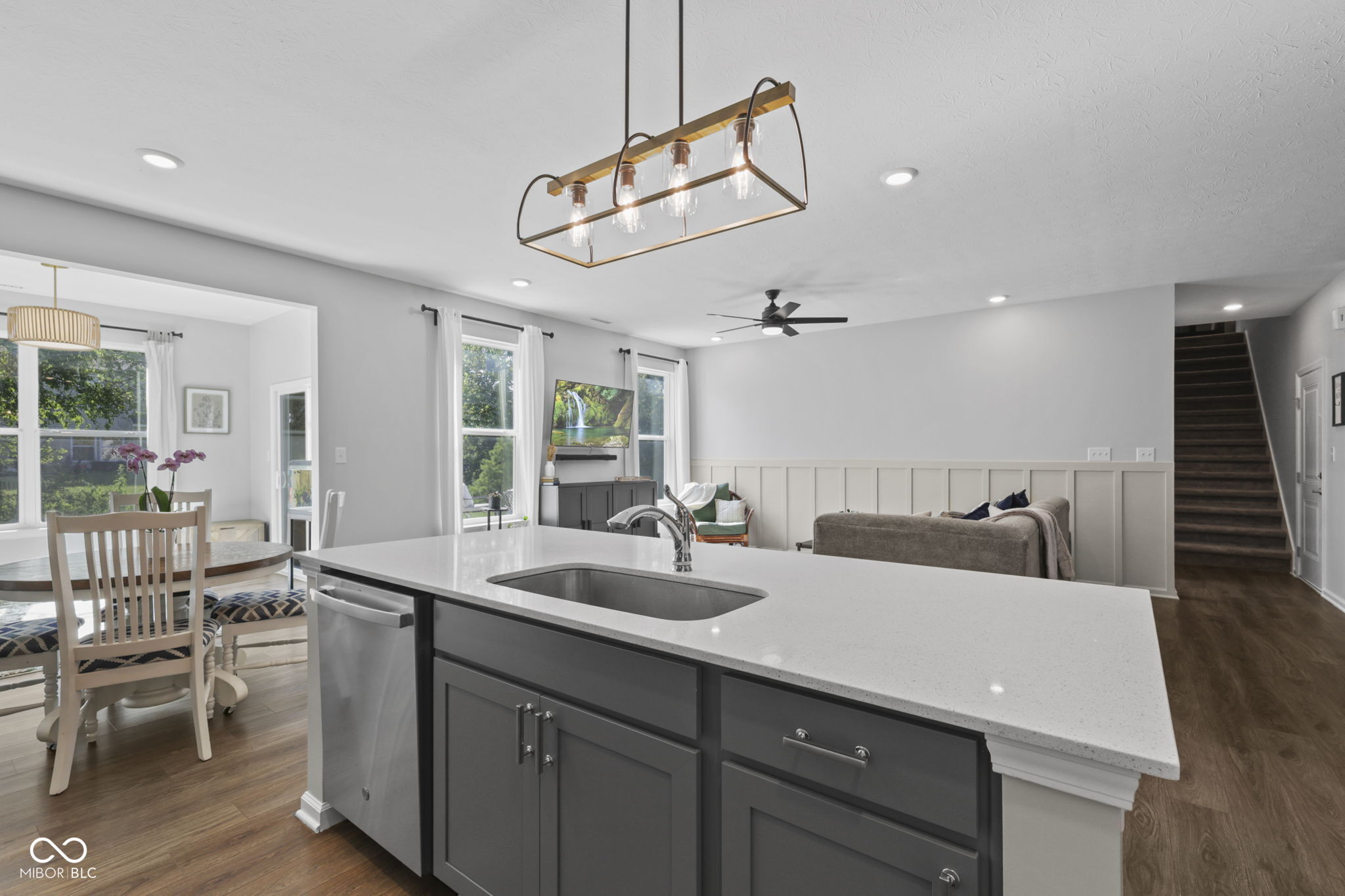 8376 Hulton Road