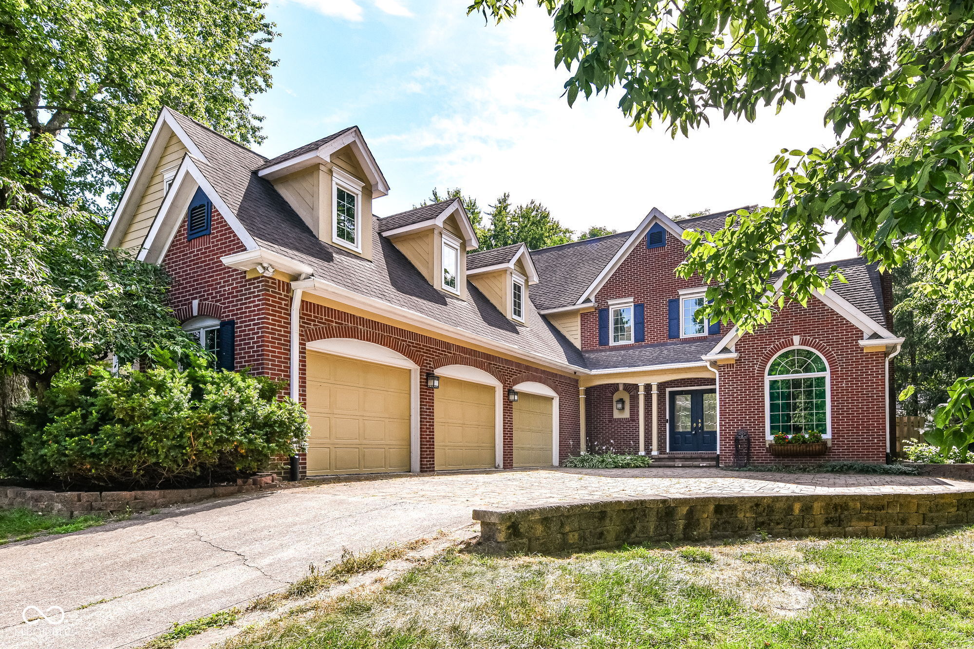 1895 Valley Drive