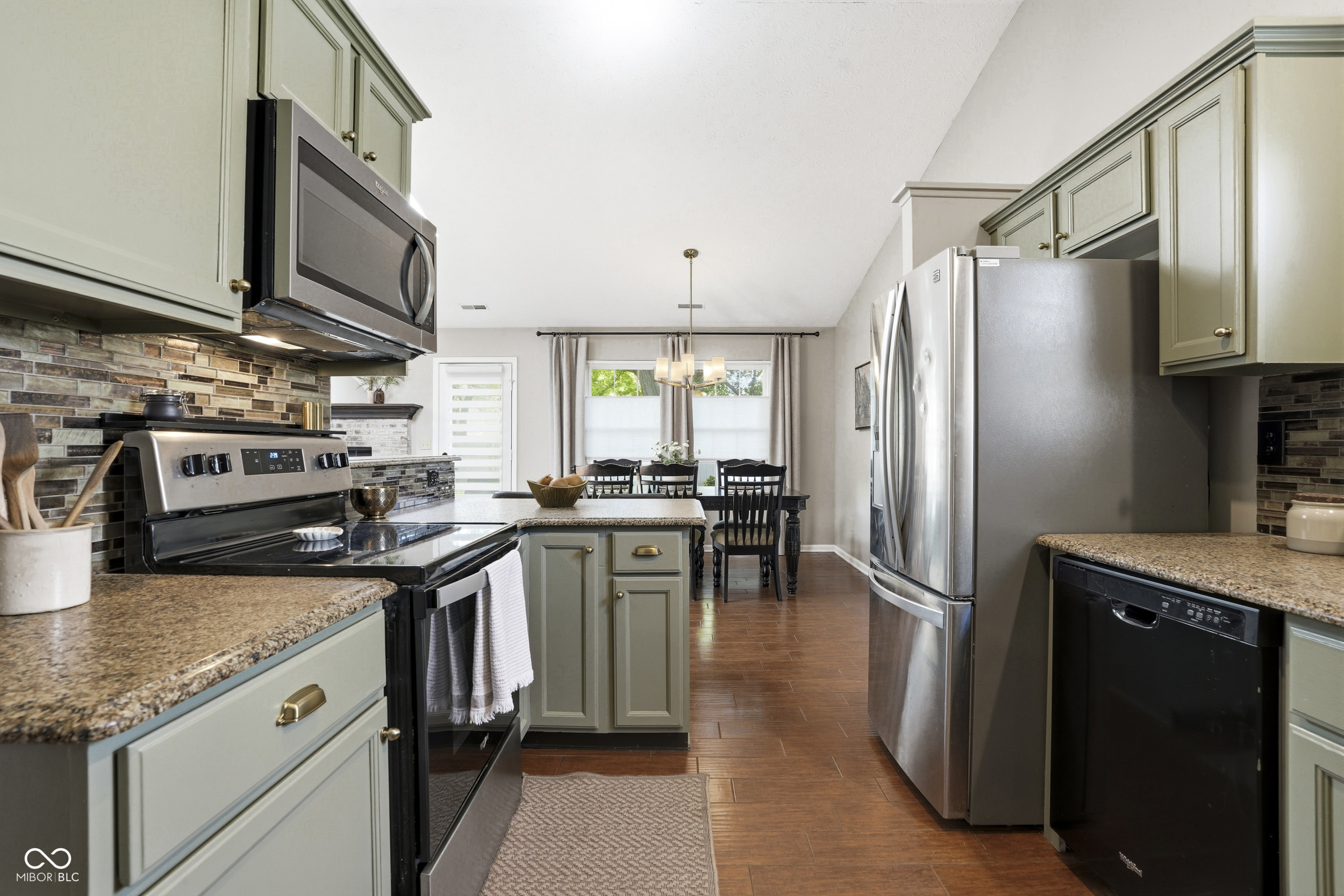21383 Candlewick Road