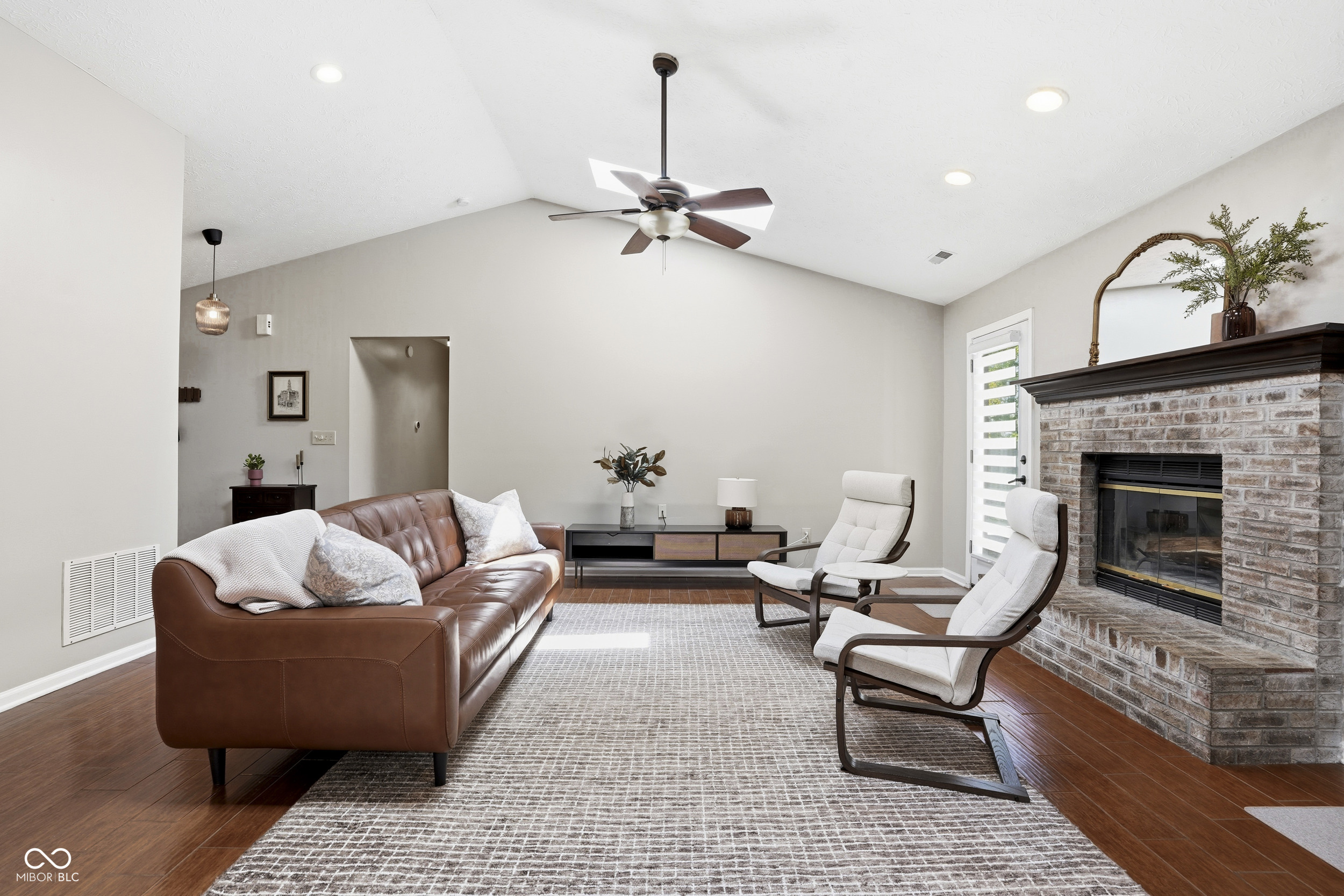 21383 Candlewick Road