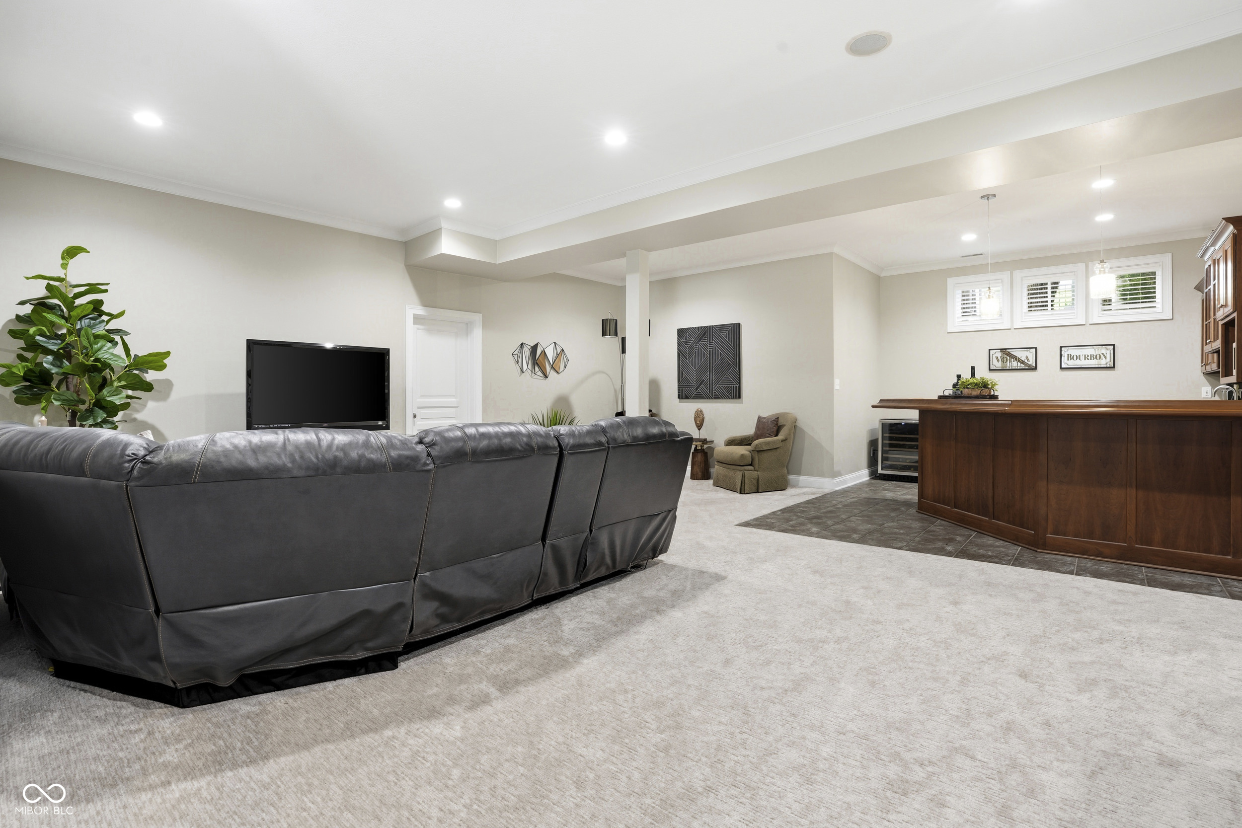 10500 Bishop Circle