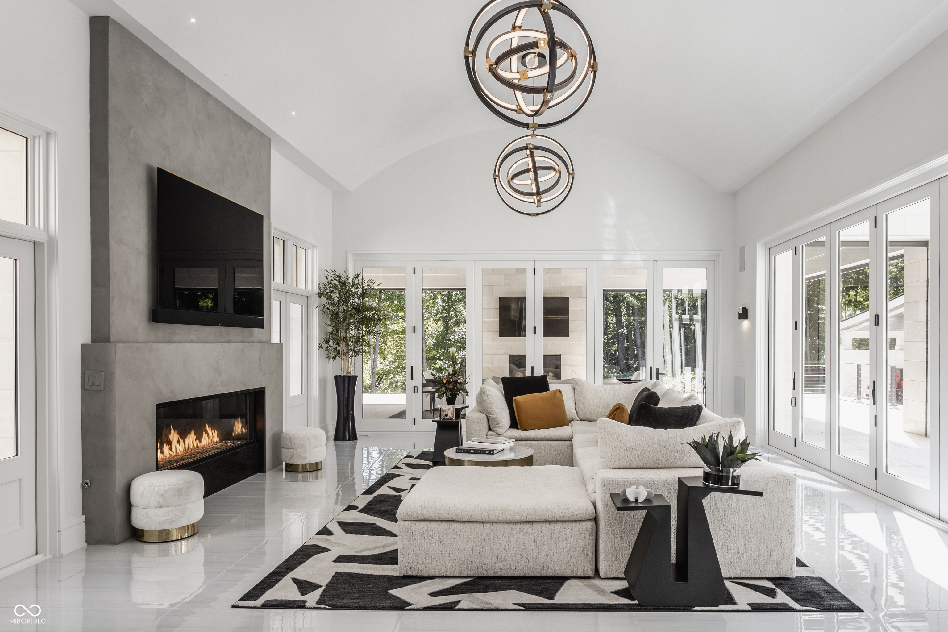10585 Hussey Lane