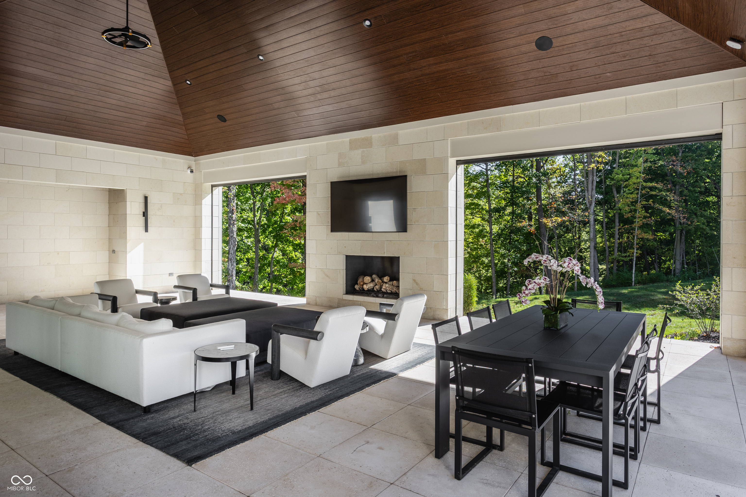 10585 Hussey Lane