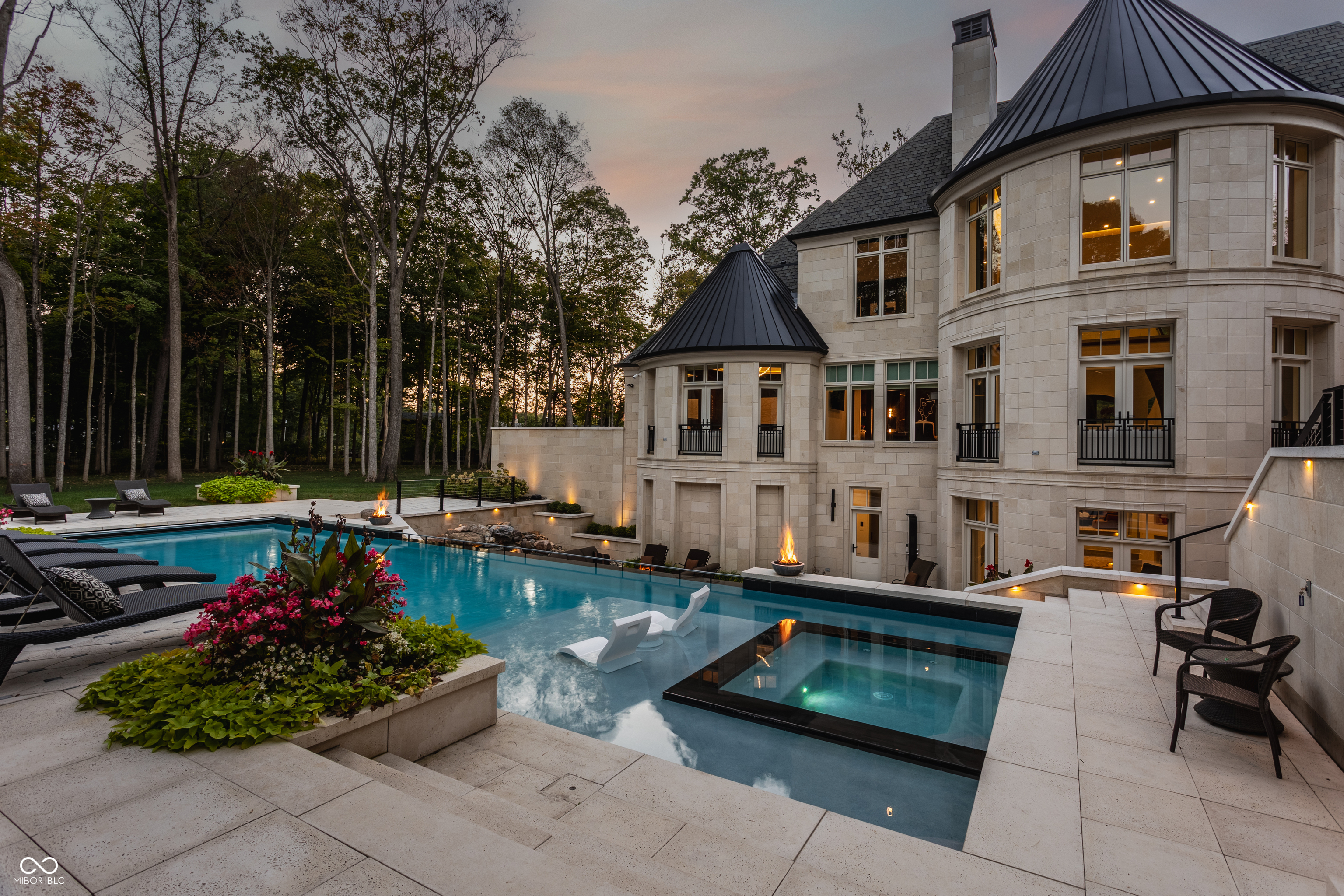 10585 Hussey Lane