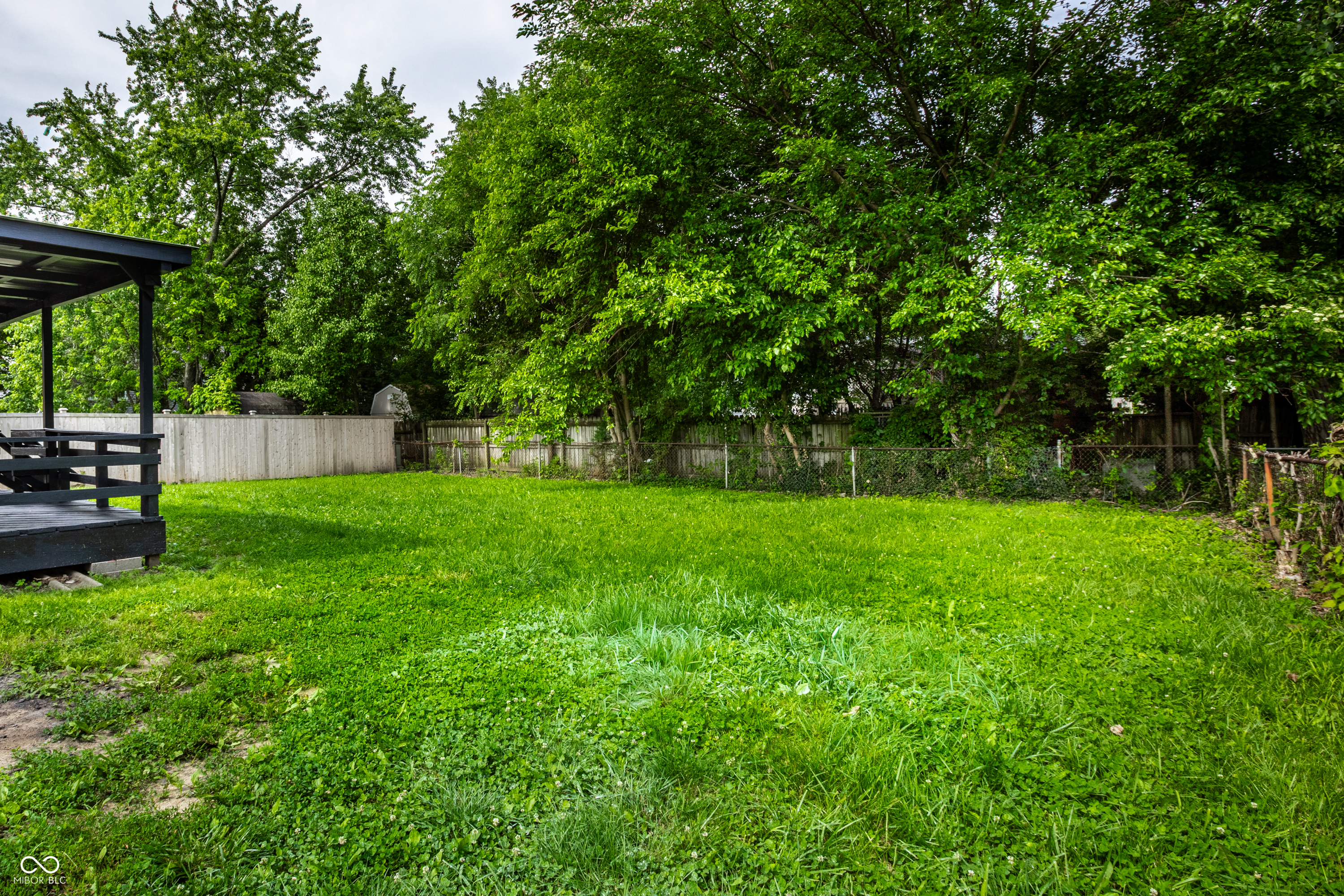 612 Woodlark Drive