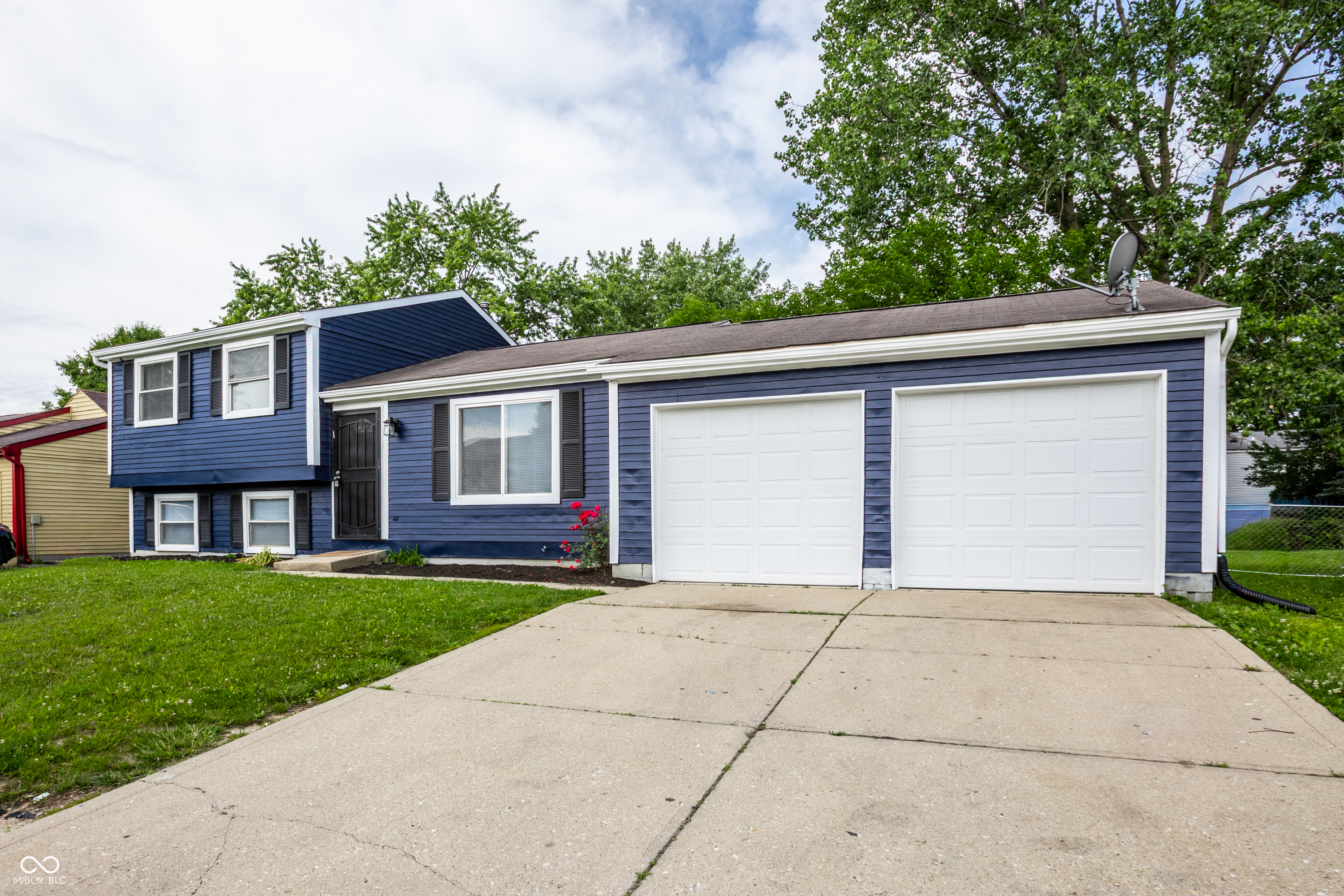 612 Woodlark Drive