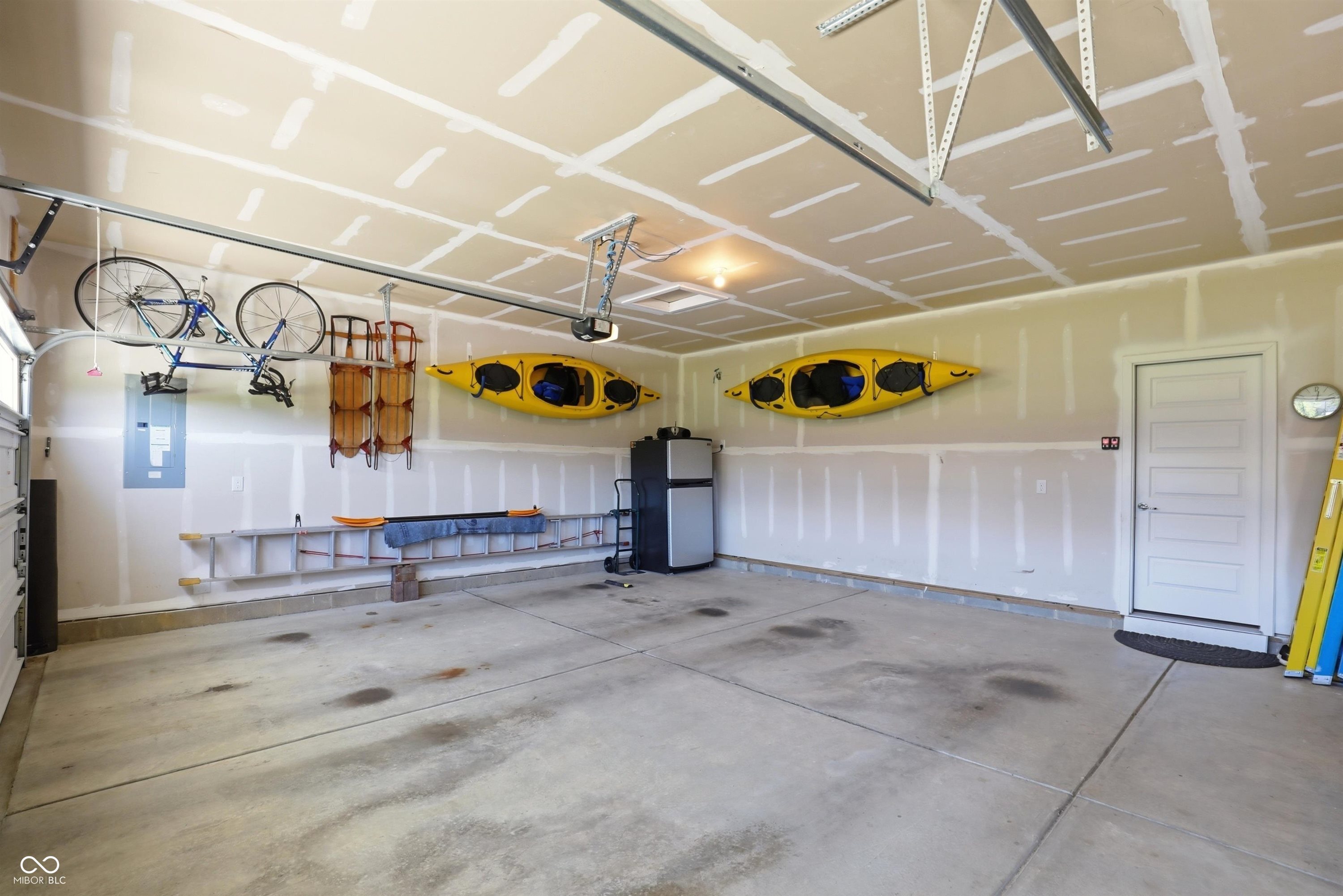 2253 W 171st Street