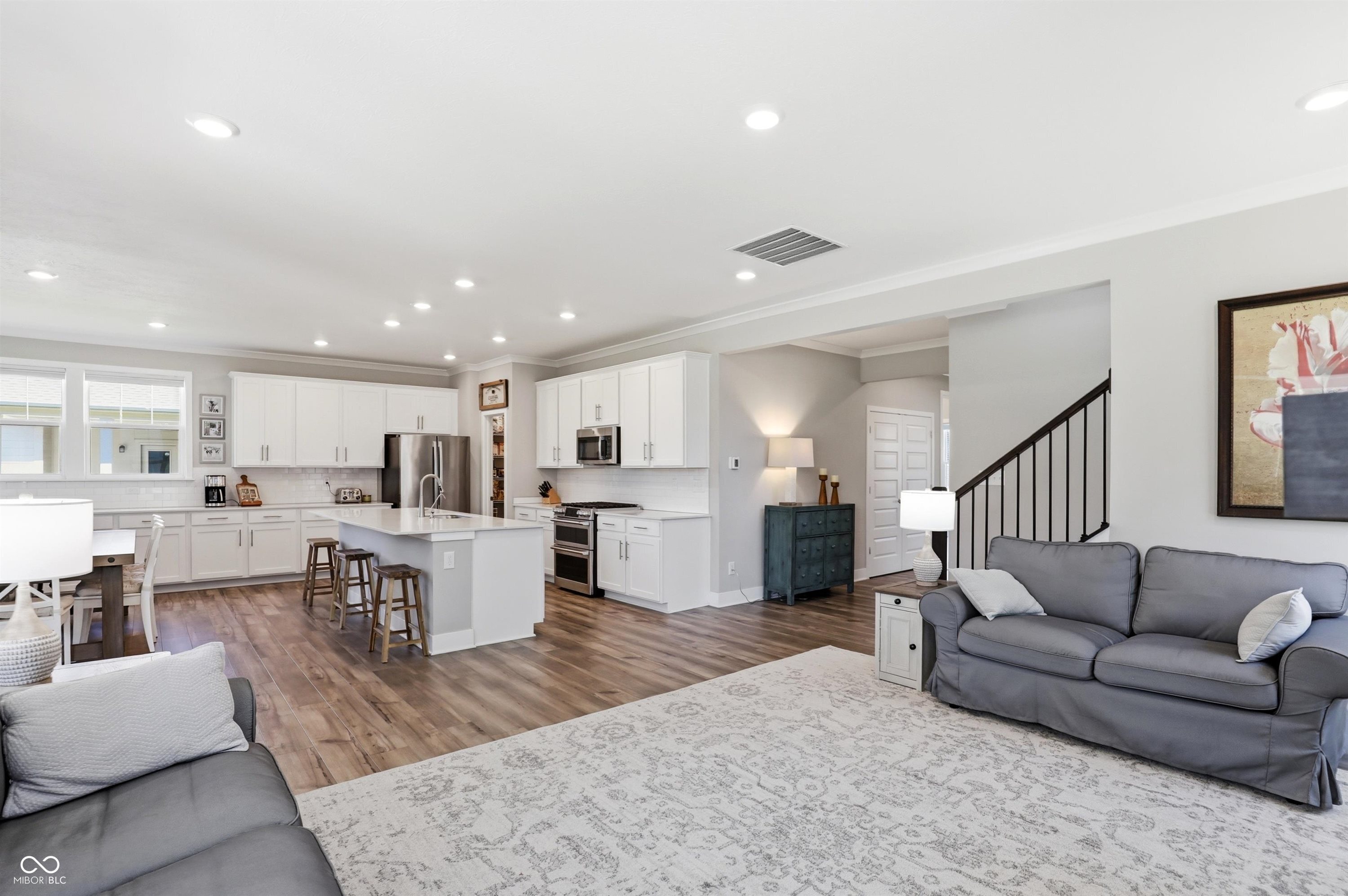 2253 W 171st Street