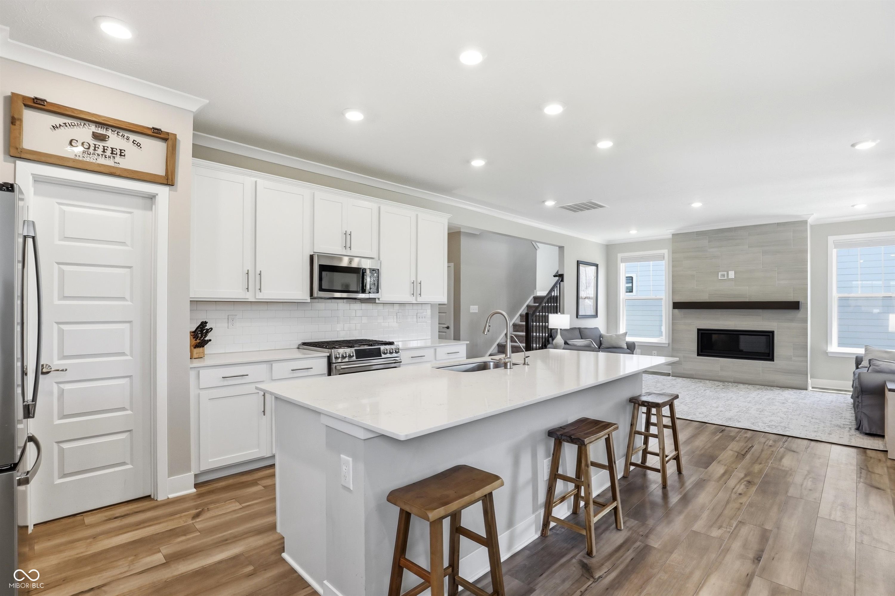2253 W 171st Street