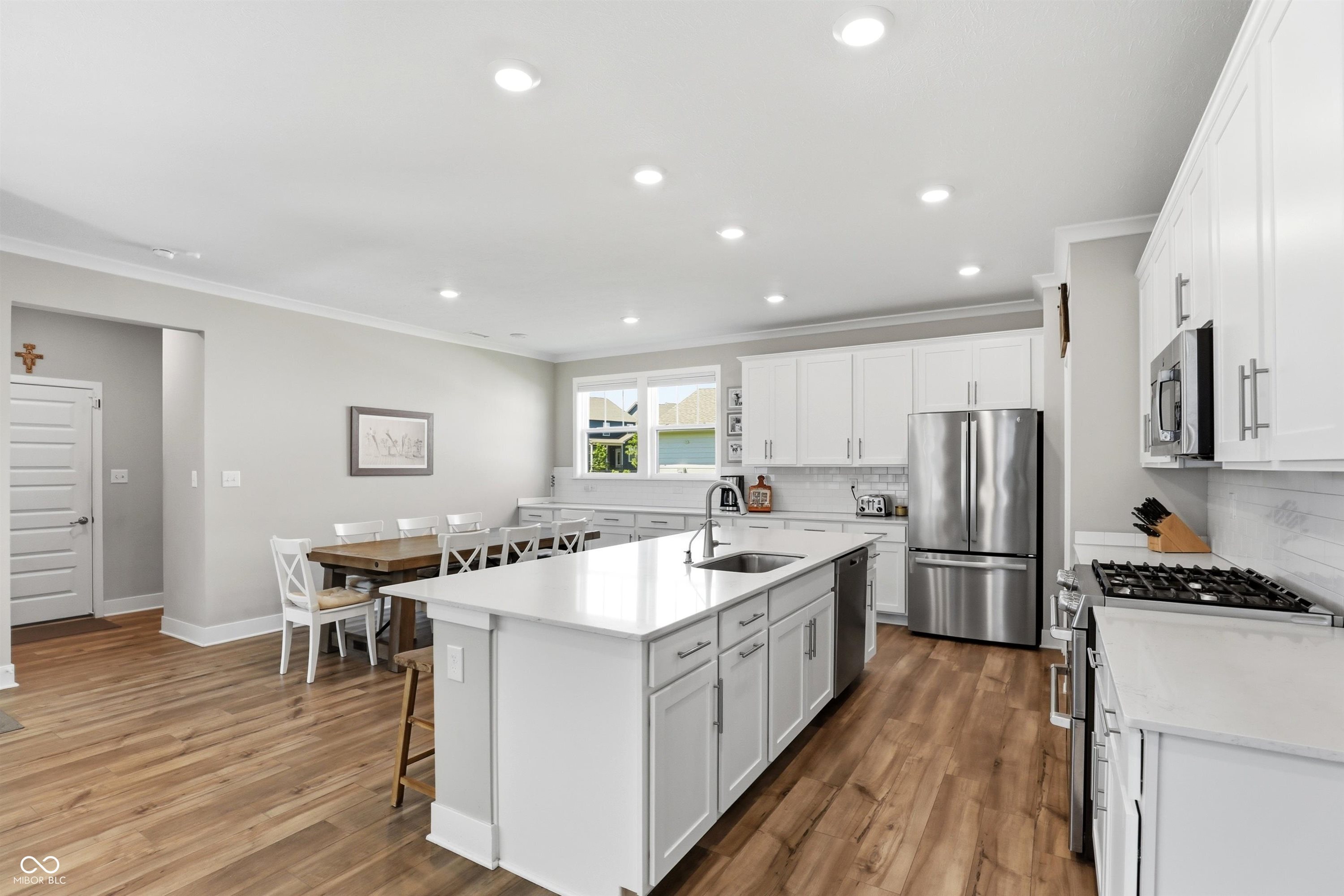 2253 W 171st Street