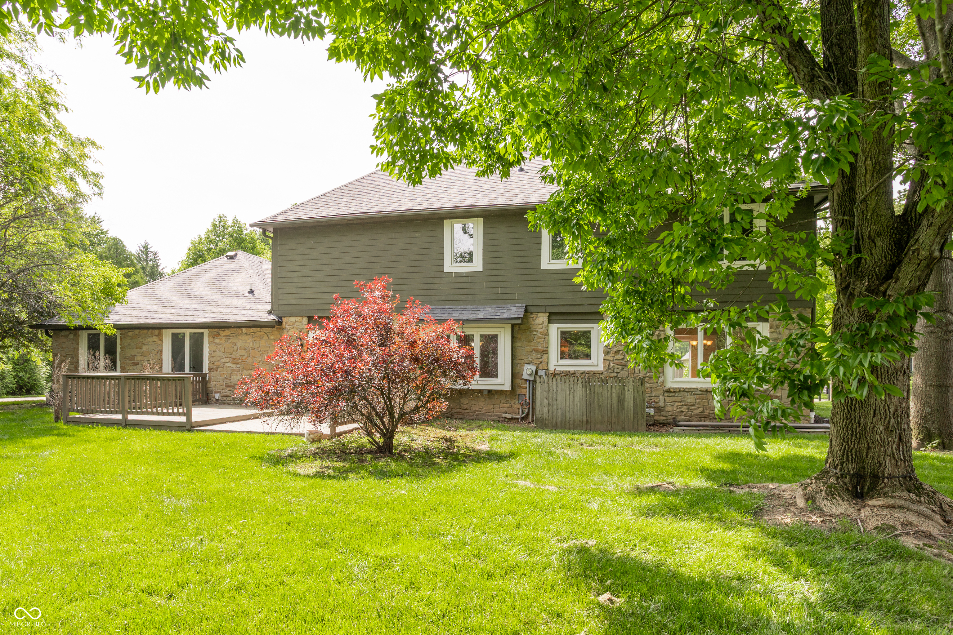 1030 Maxwell Lane